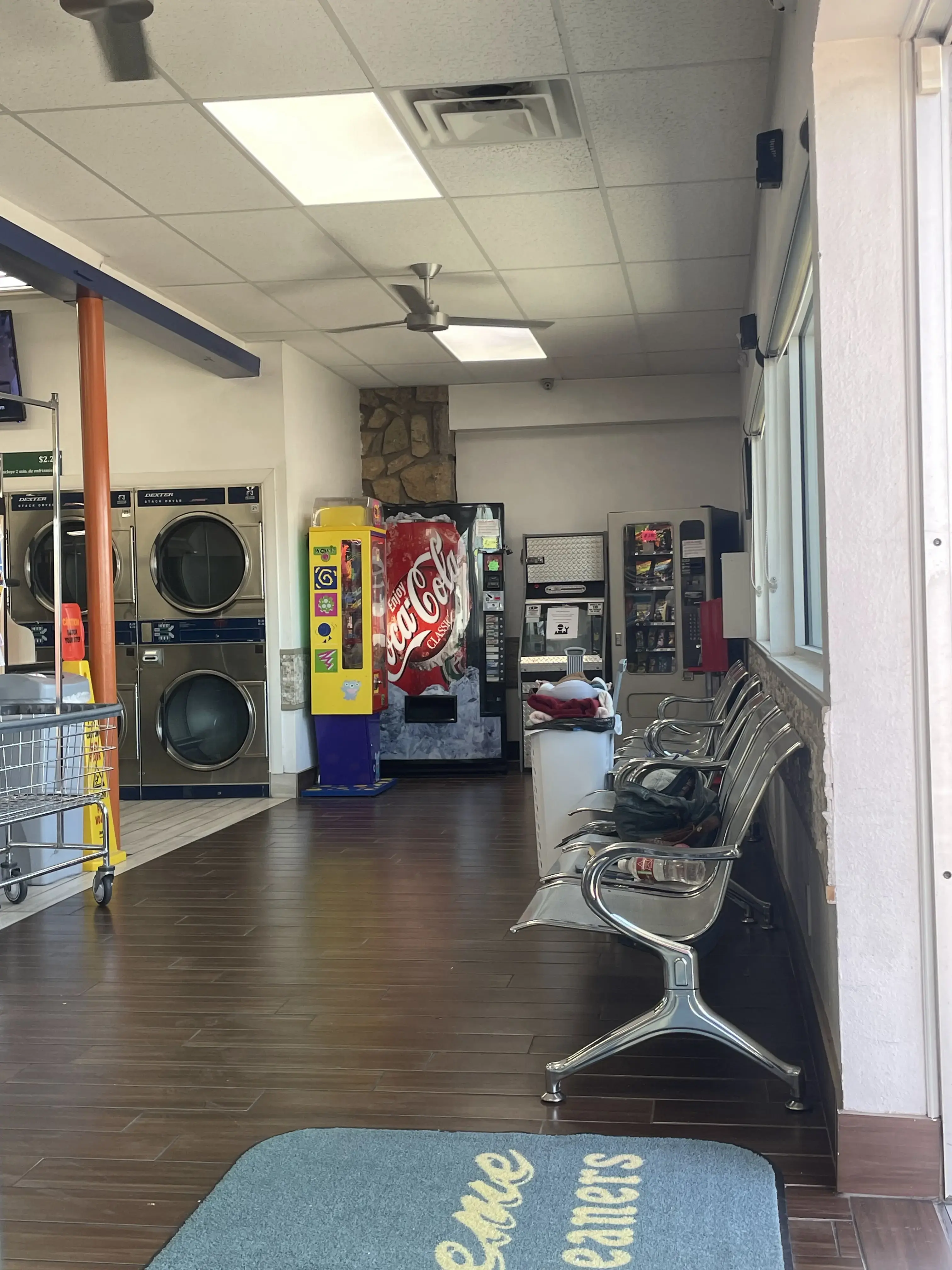 Supreme Laundromat thumbnail 3