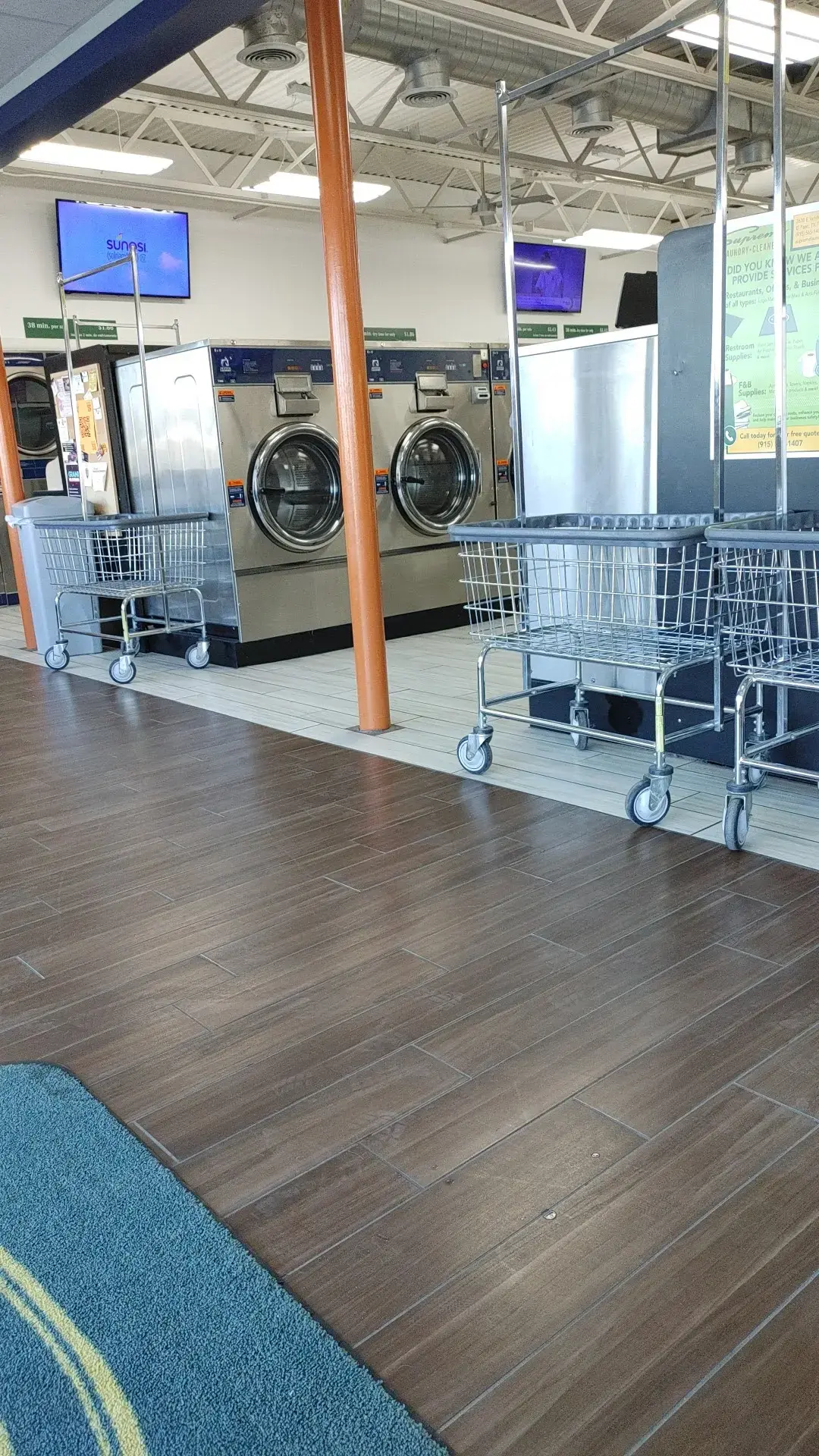 Supreme Laundromat thumbnail 18