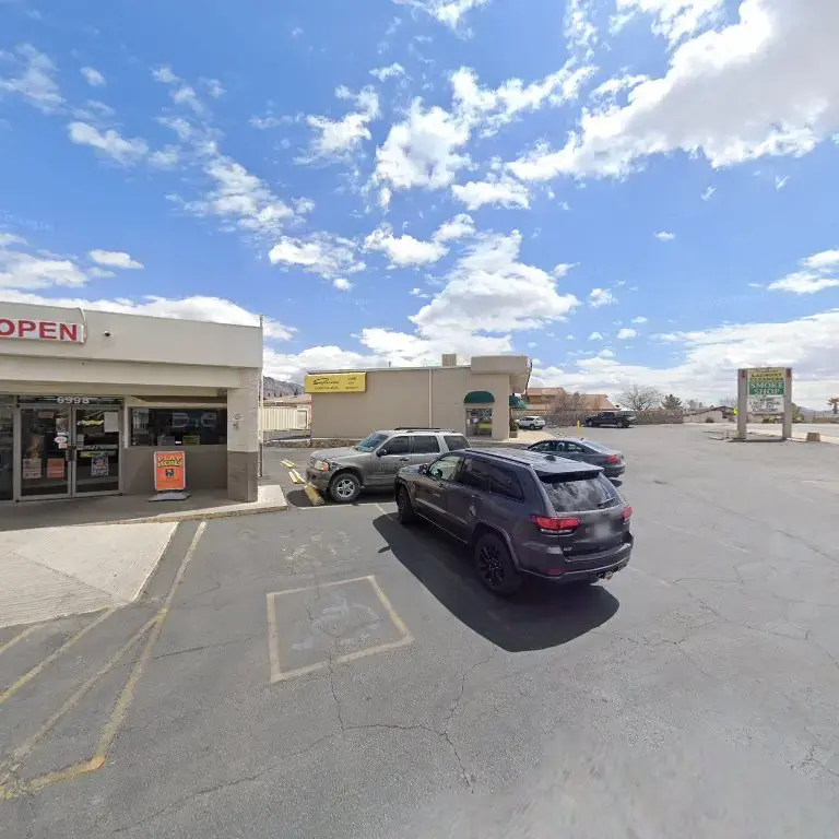 Supreme Laundry & Cleaners location