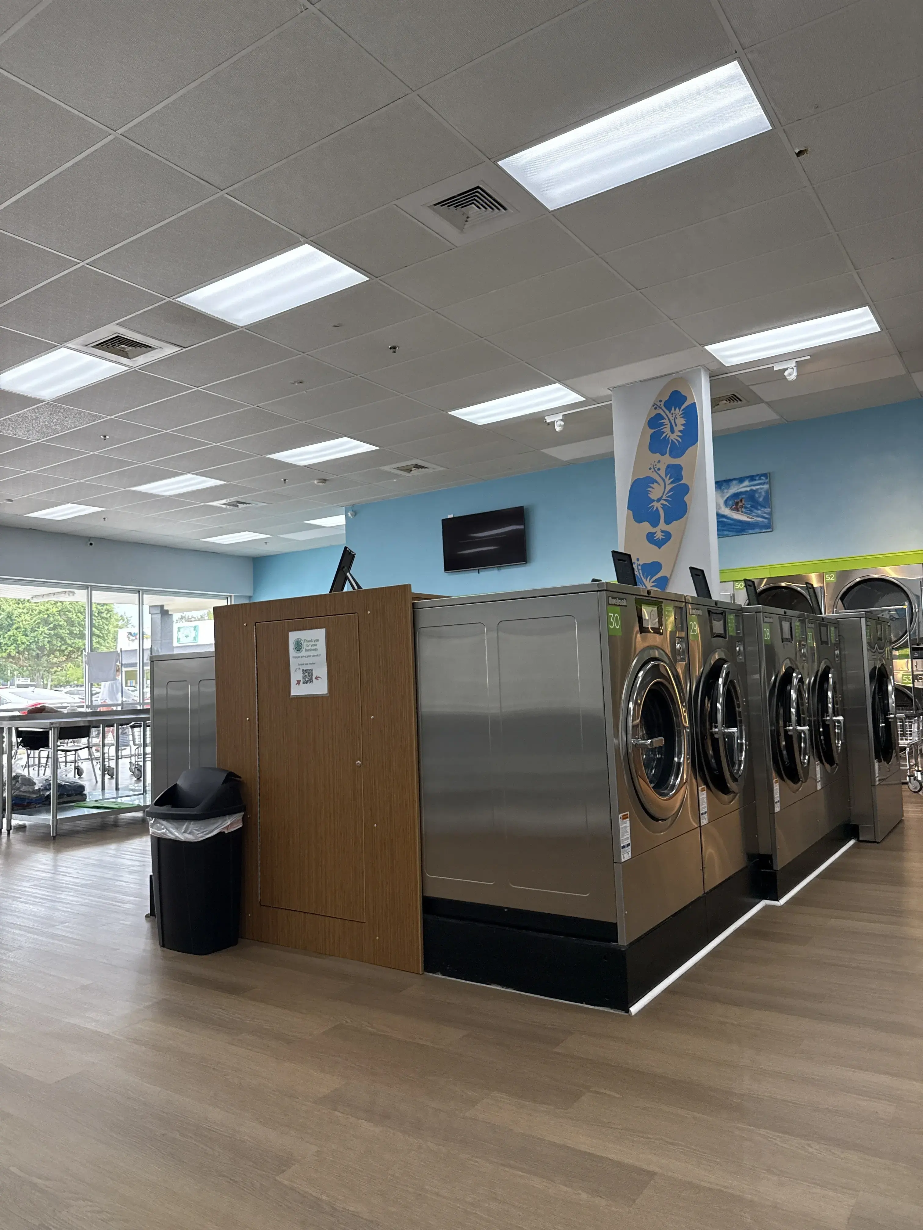 Surf -N- Laundry - Image 13