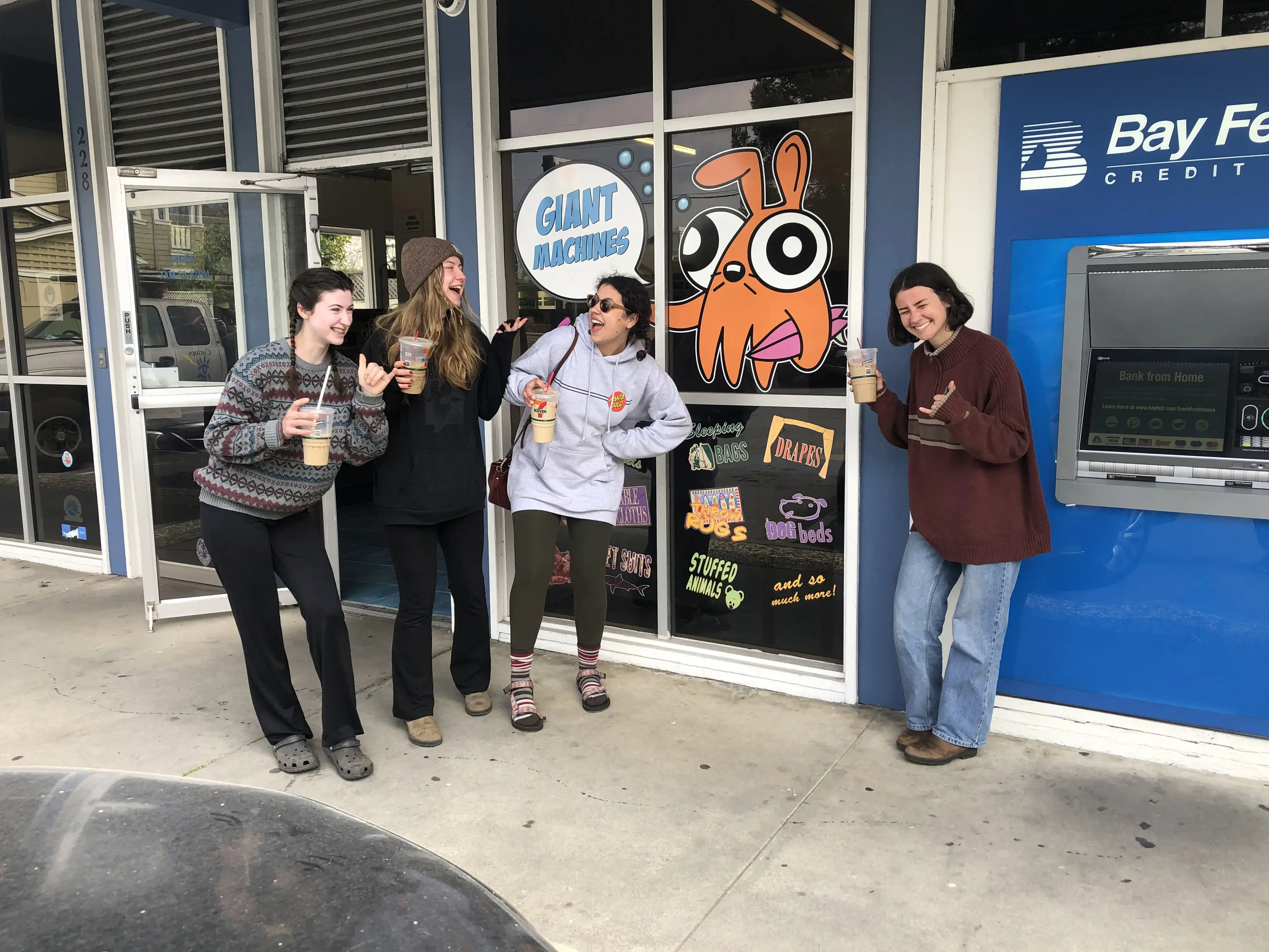 Surf City Suds Laundromat thumbnail 4