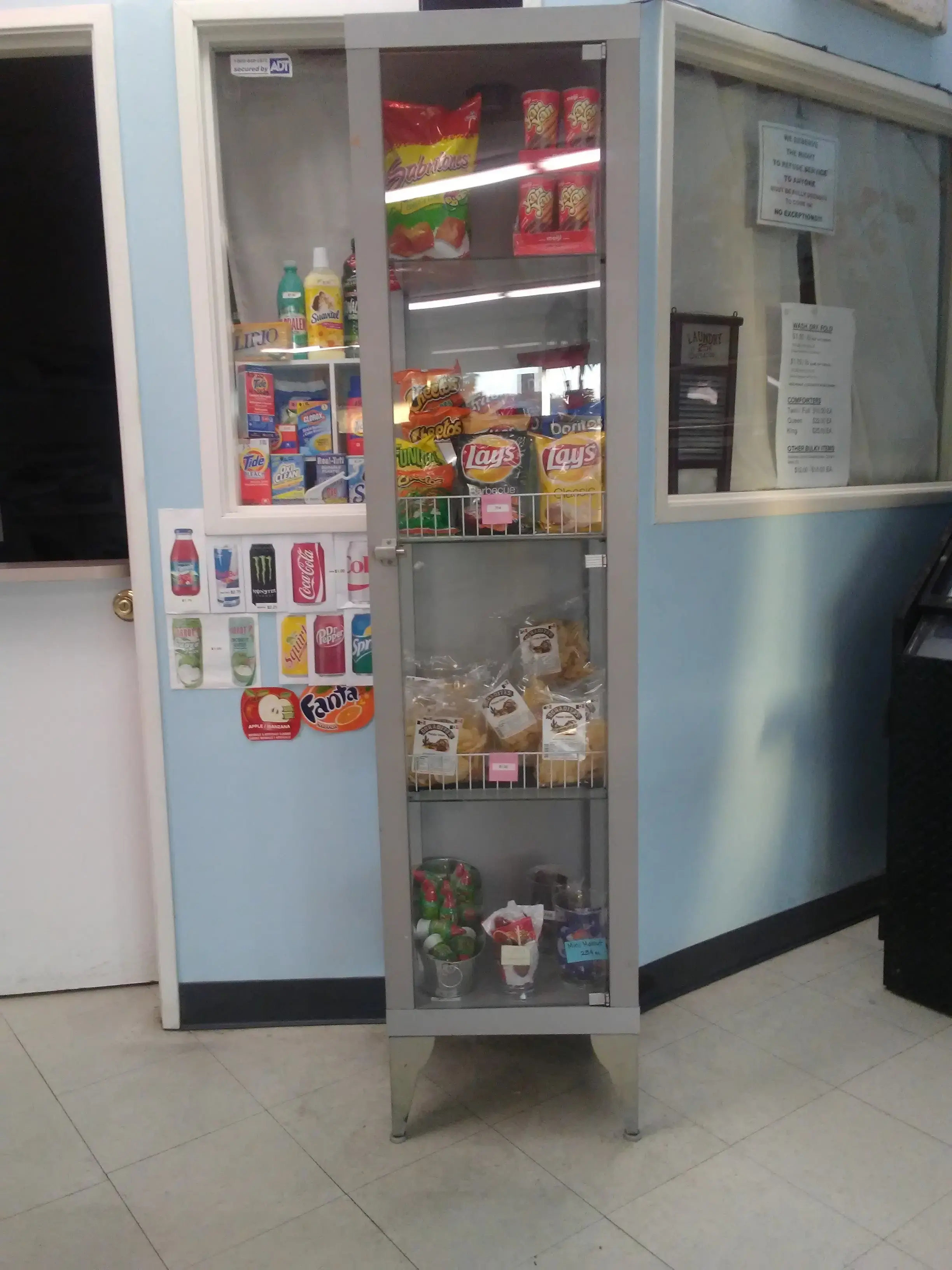 Surf Cycle Laundromat thumbnail 7