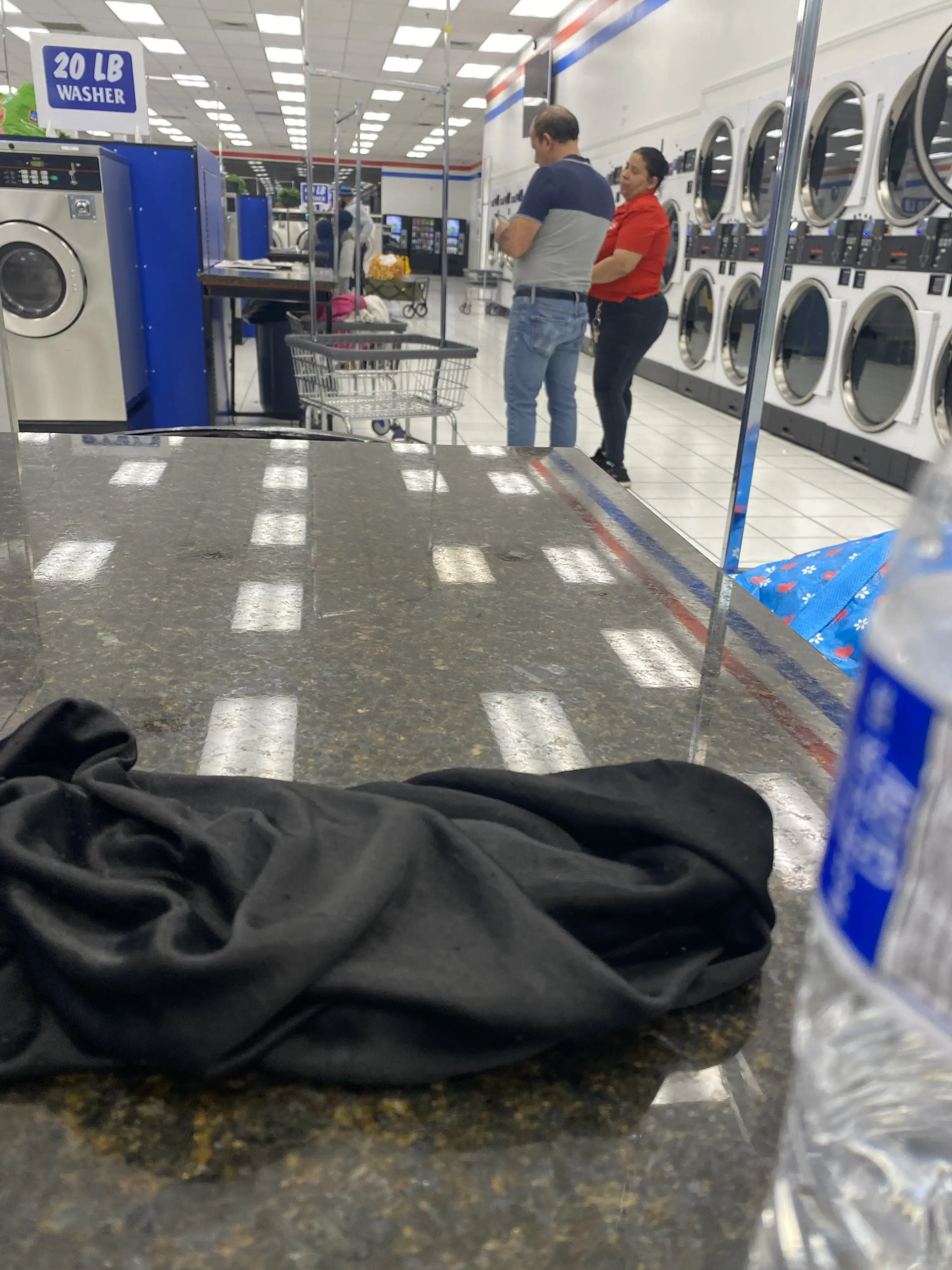 Surf 'N' Suds Laundromat thumbnail 8