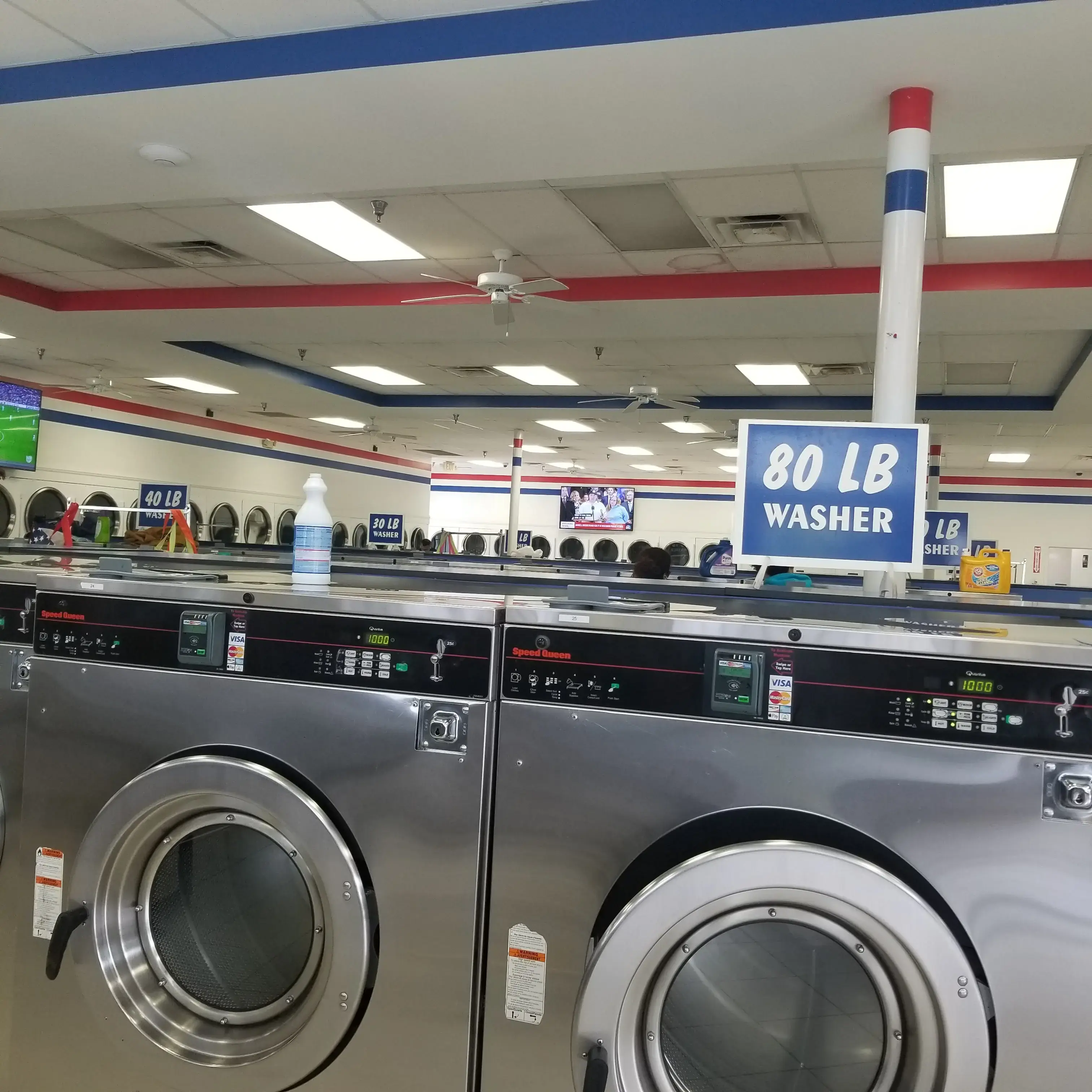 Surf 'N' Suds Laundromat thumbnail 15