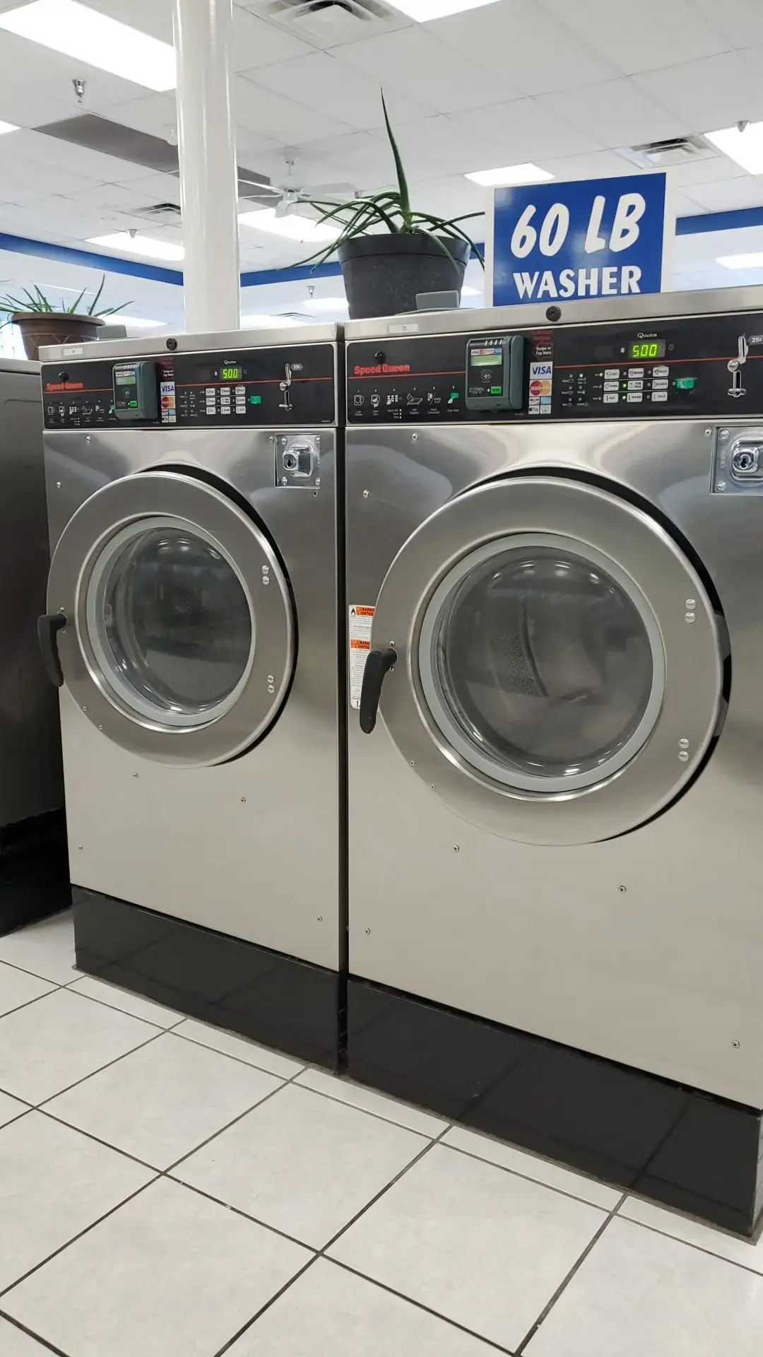 Surf 'N' Suds Laundromat thumbnail 19