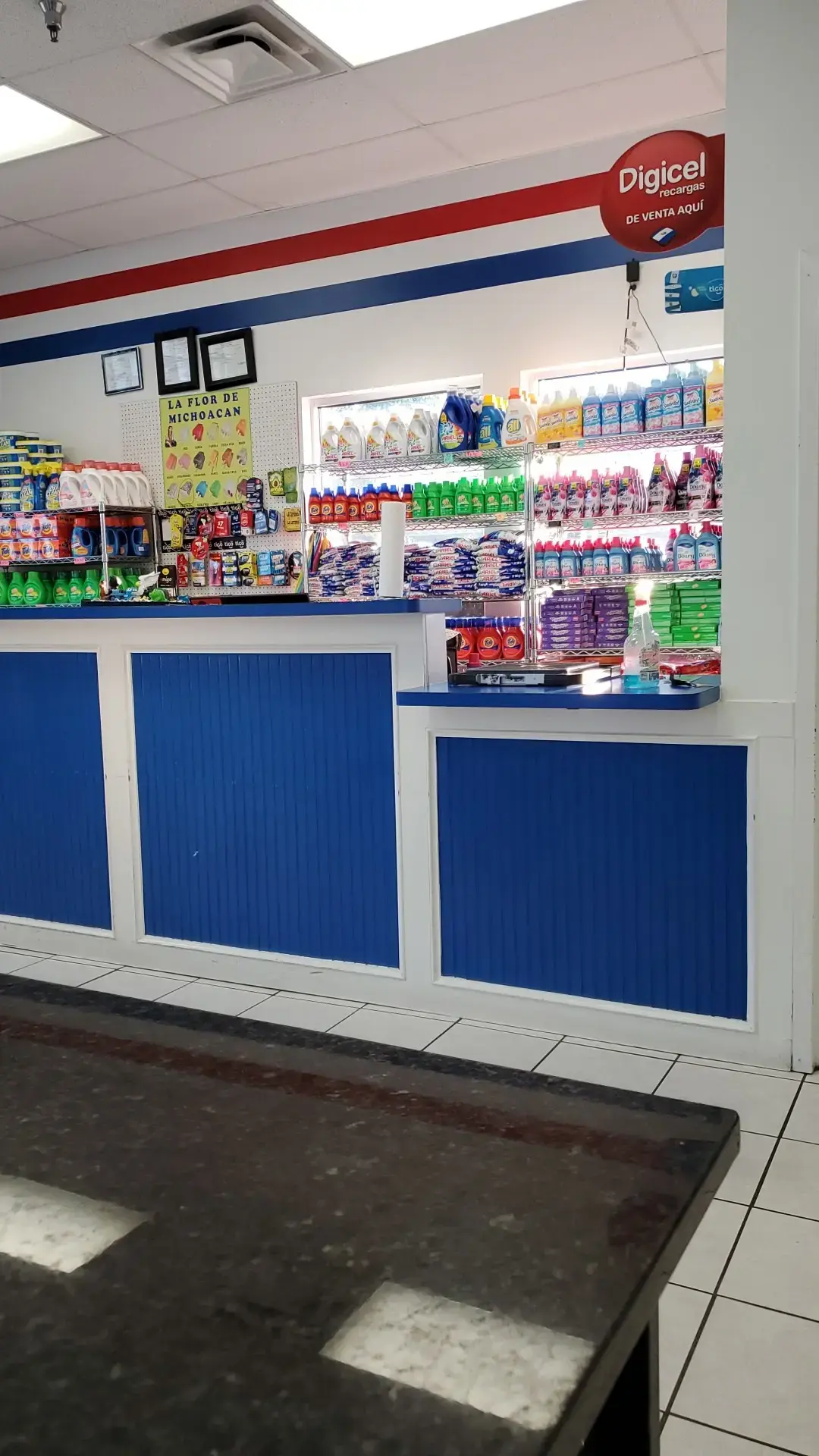 Surf 'N' Suds Laundromat thumbnail 7