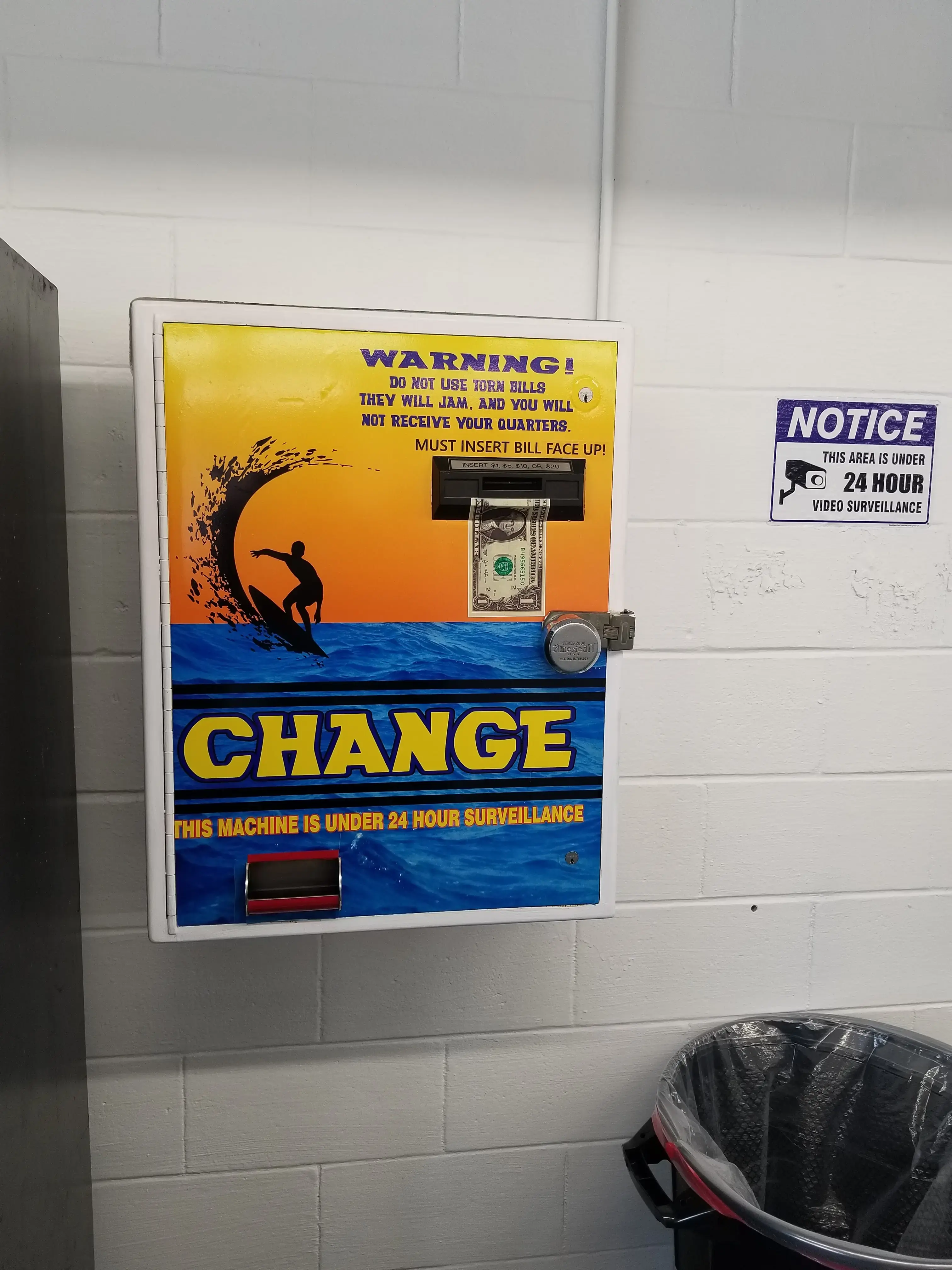 Surf's Up Laundromat - Image 5