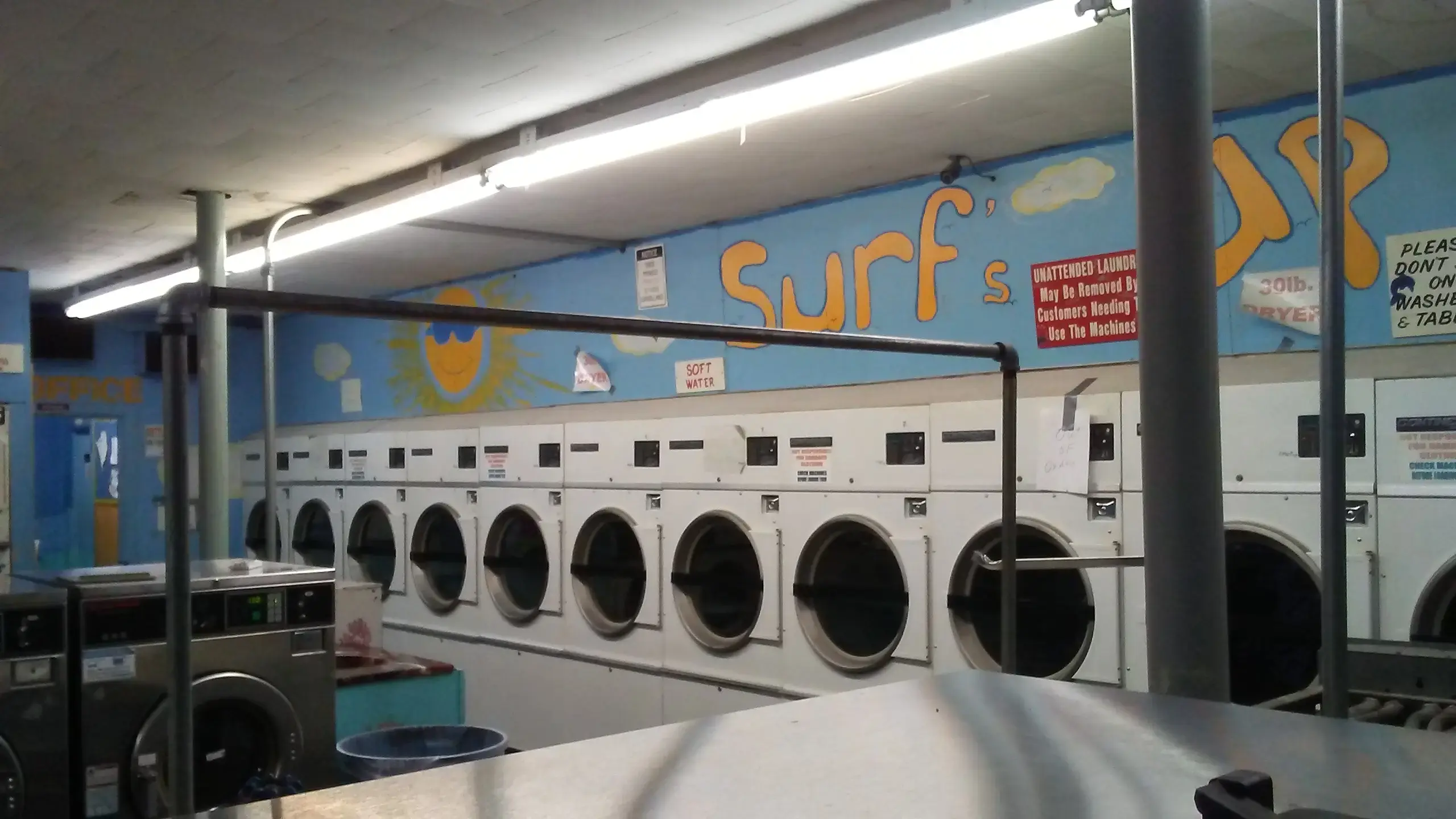 Surf's Up Laundromat thumbnail 12