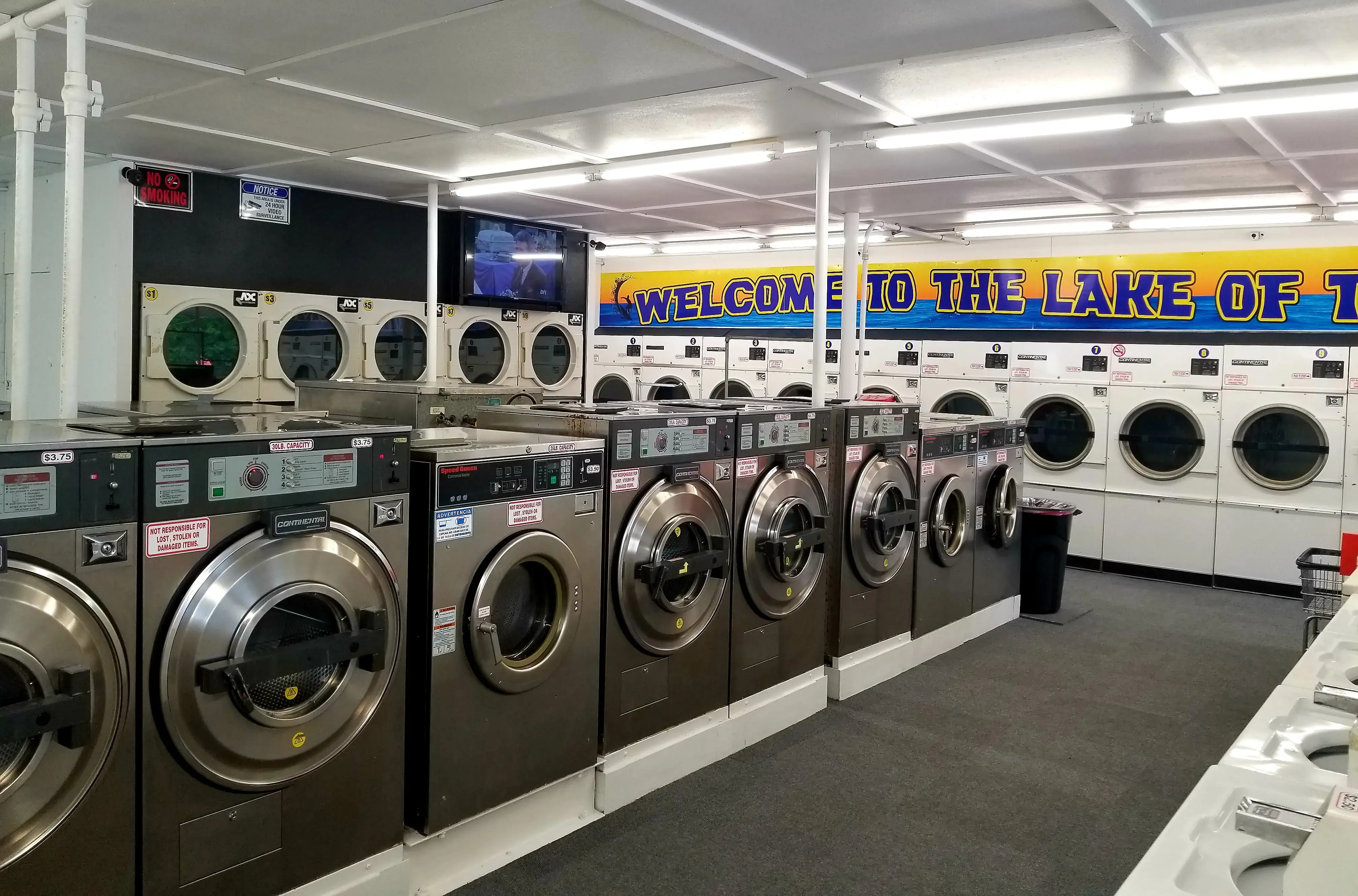 Surf's Up Laundromat location