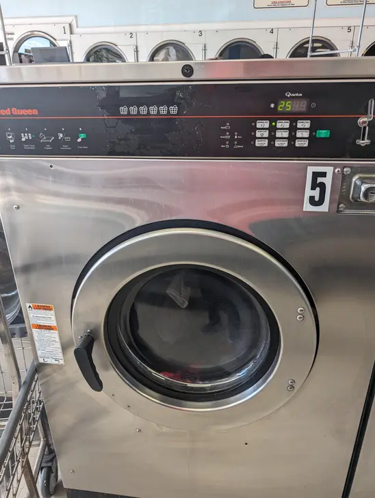 Surfside Laundromat thumbnail 15