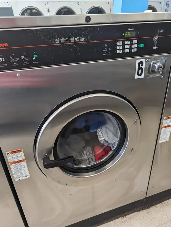 Surfside Laundromat - Image 20