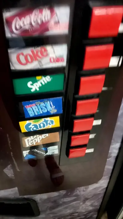 Surfside Laundromat - Image 7