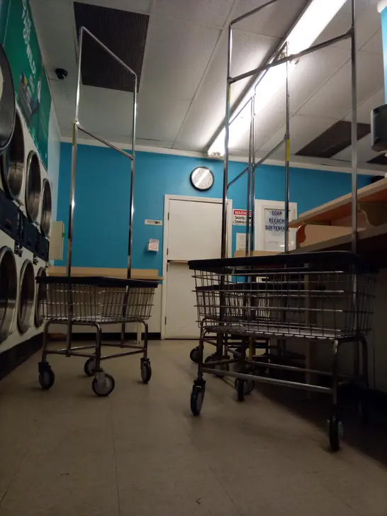 Surfside Laundromat thumbnail 9
