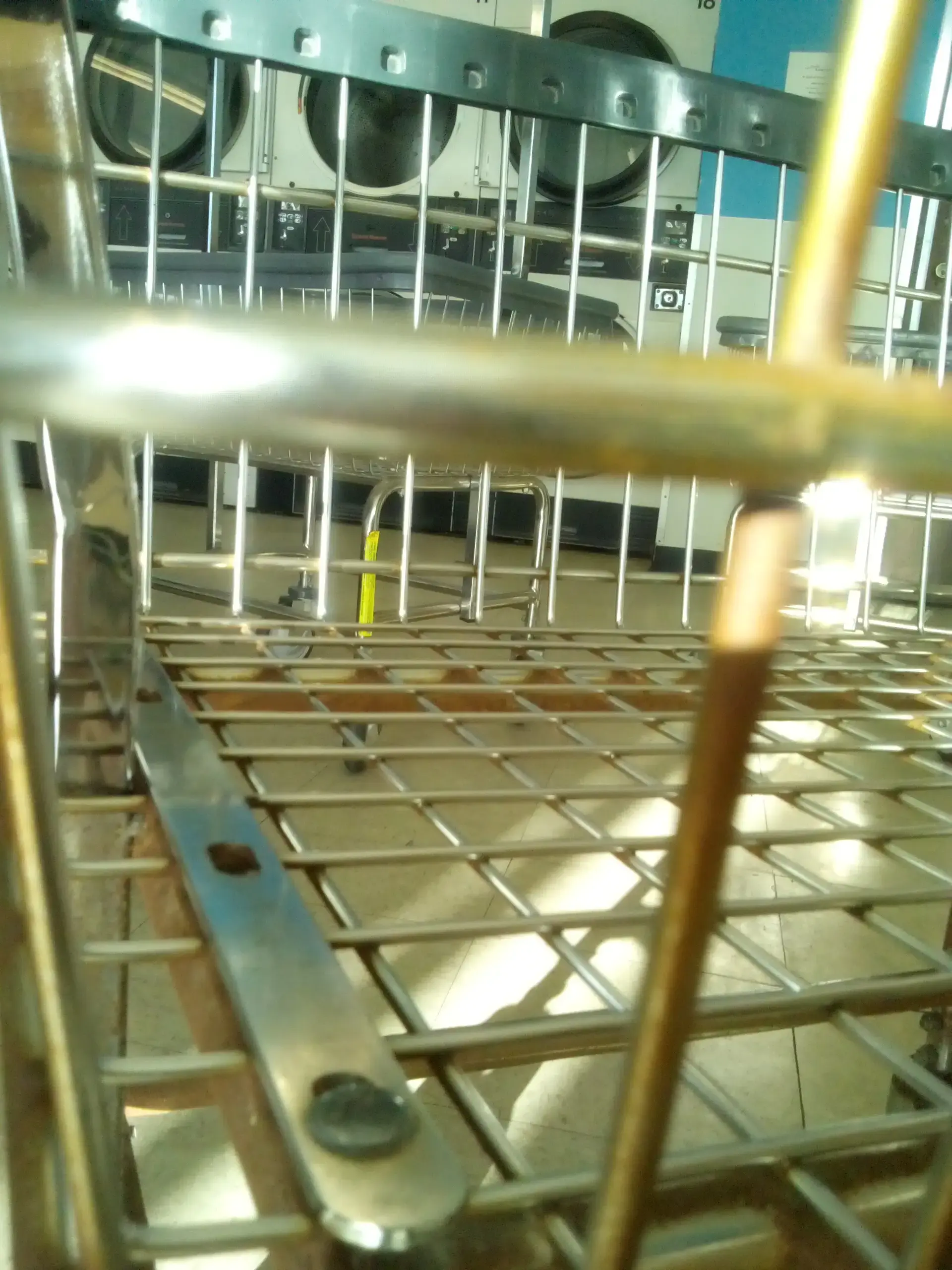 Surfside Laundromat thumbnail 13