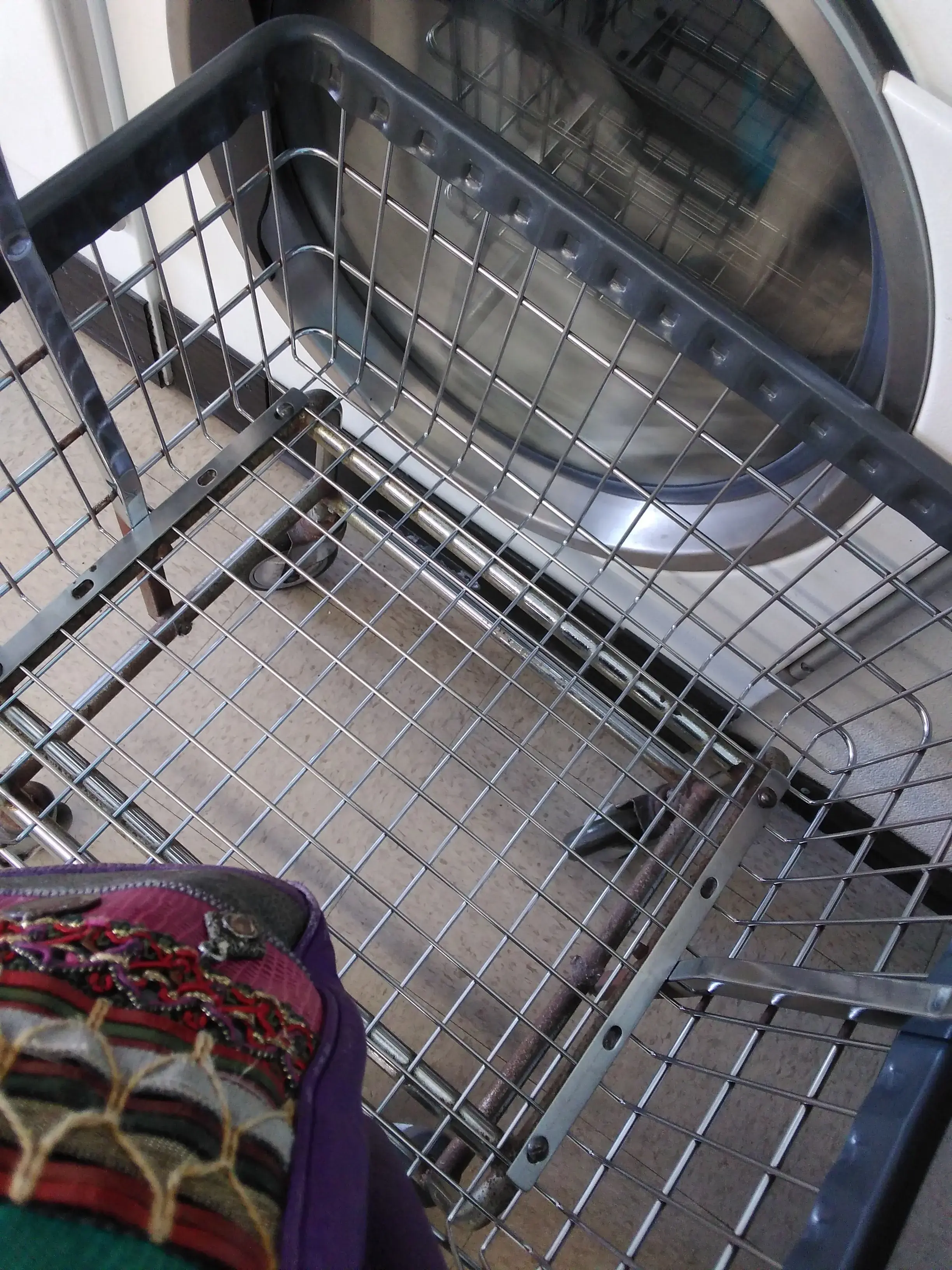 Surfside Laundromat thumbnail 5