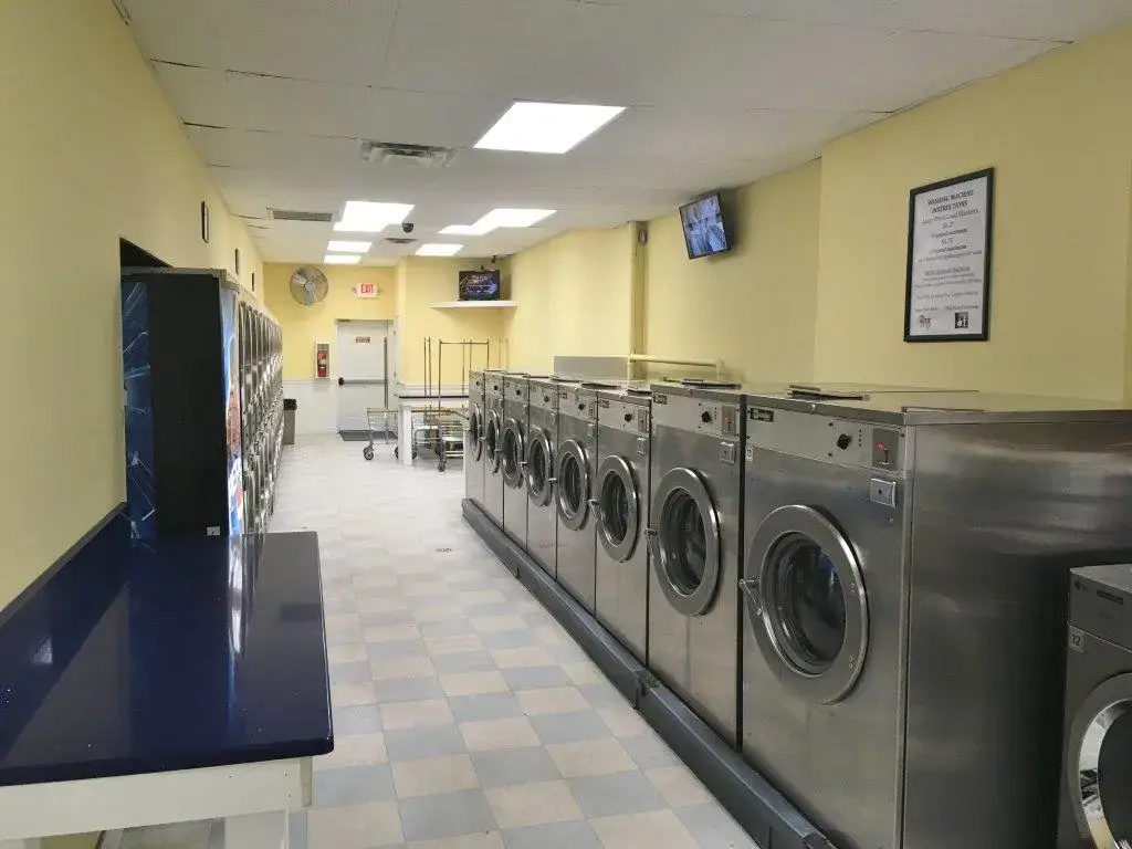 Suzie Clean Laundromat - Image 5
