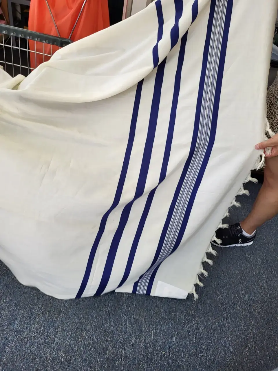 Swan Dry Cleaners & Alterations - Image 11