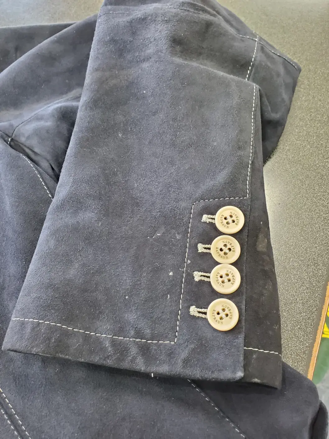 Swan Dry Cleaners & Alterations thumbnail 16