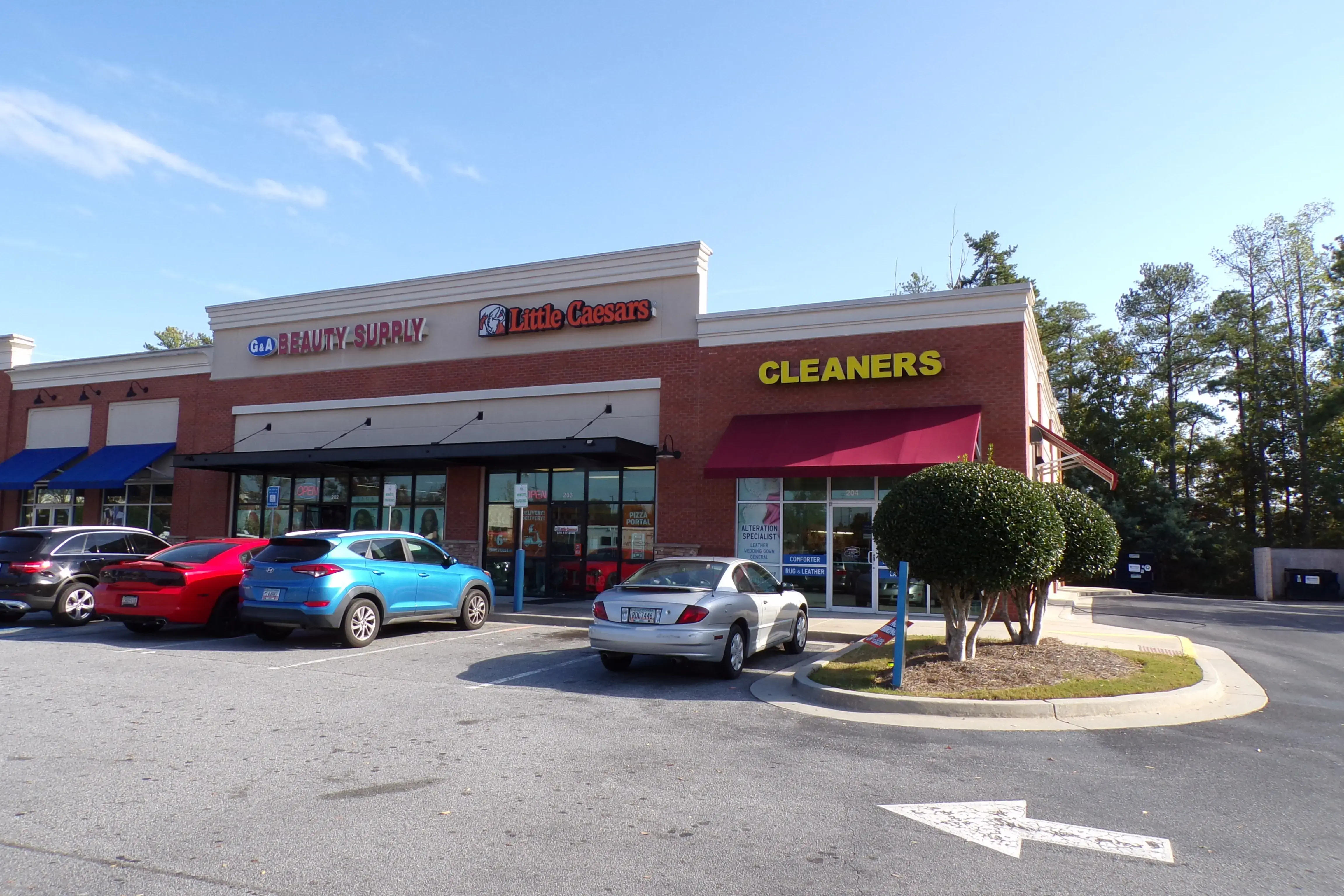 Swan Dry Cleaners & Alterations - Image 13