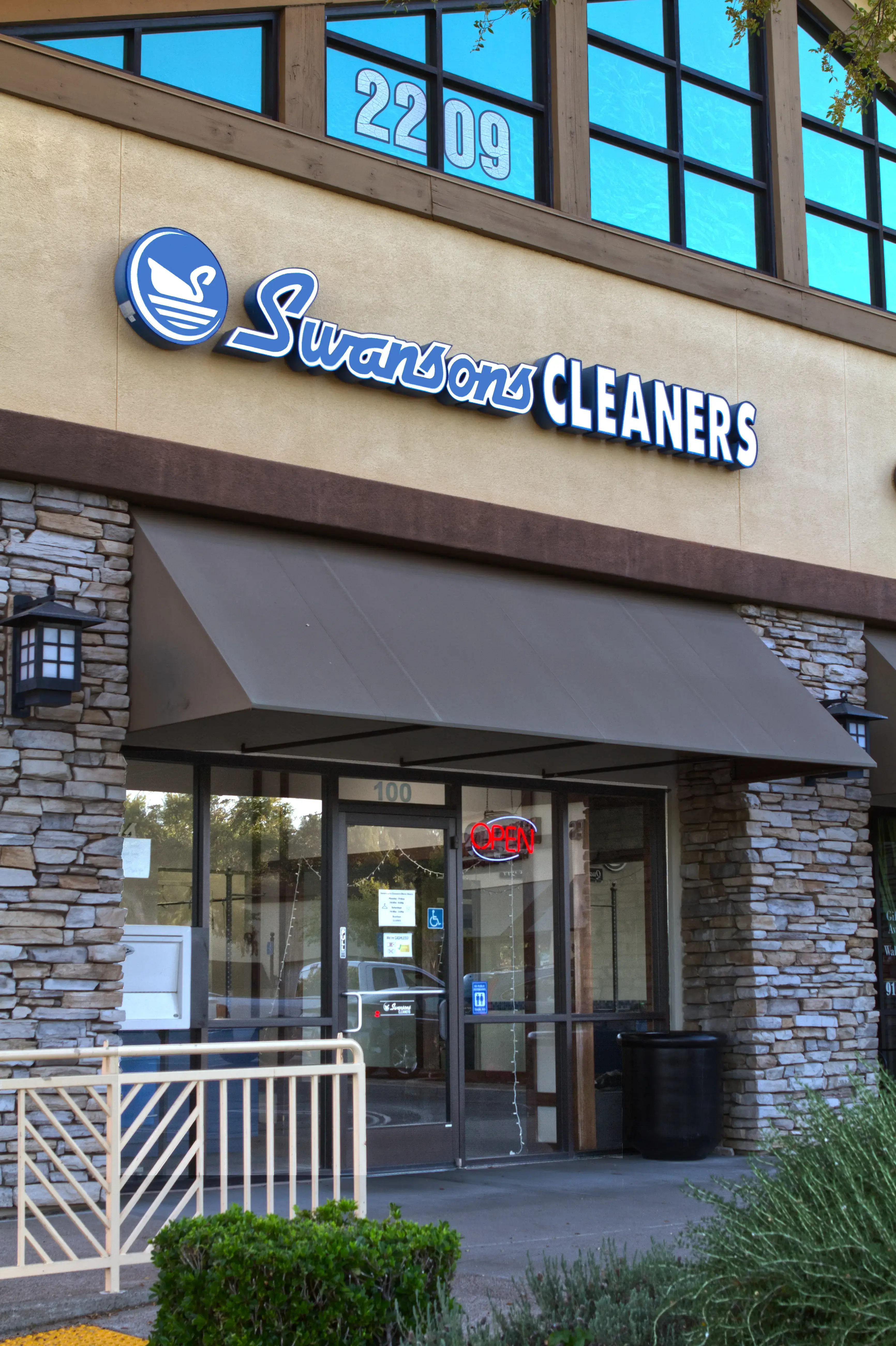 Swansons Cleaners location