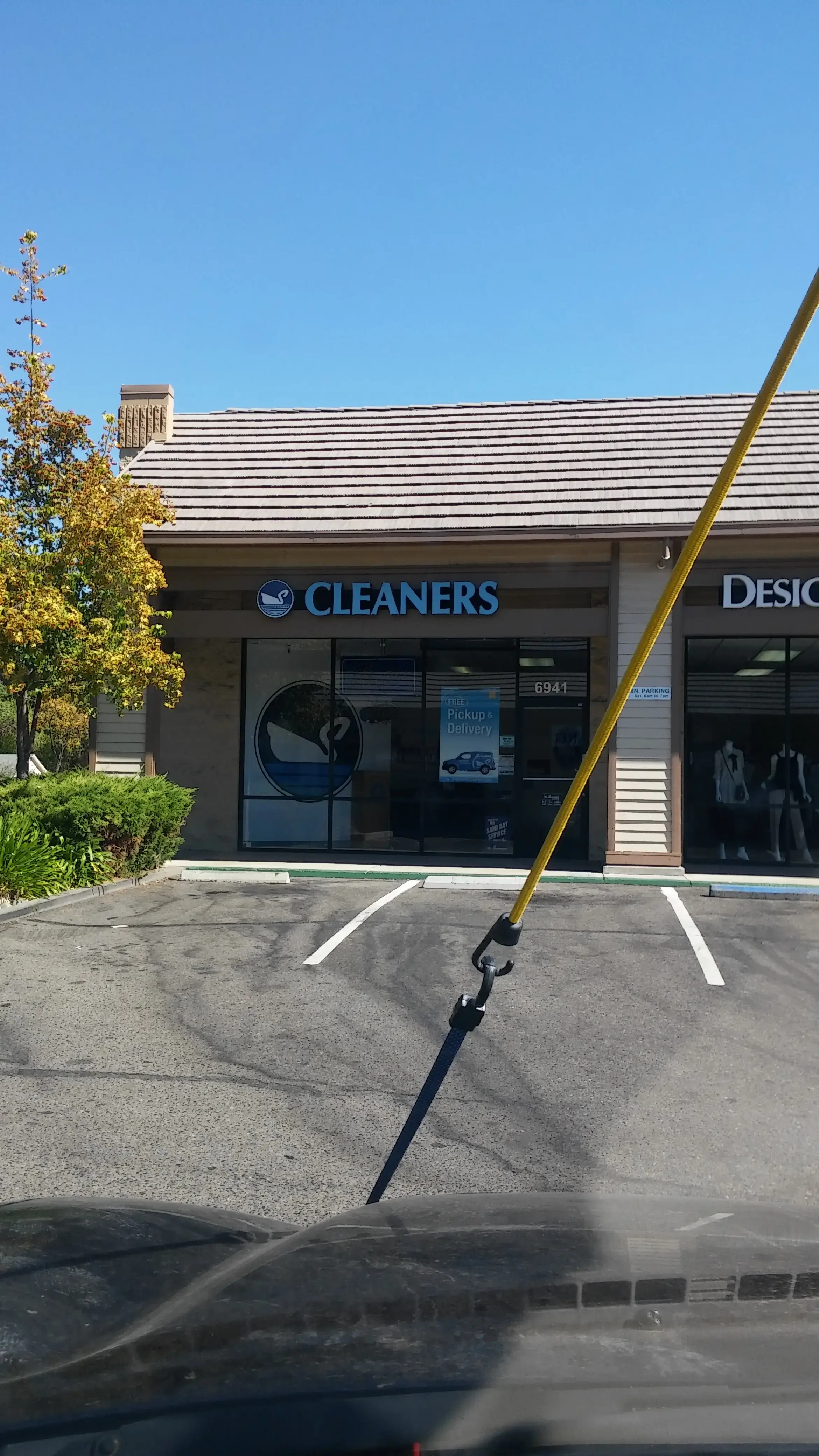 Swansons Cleaners thumbnail 3