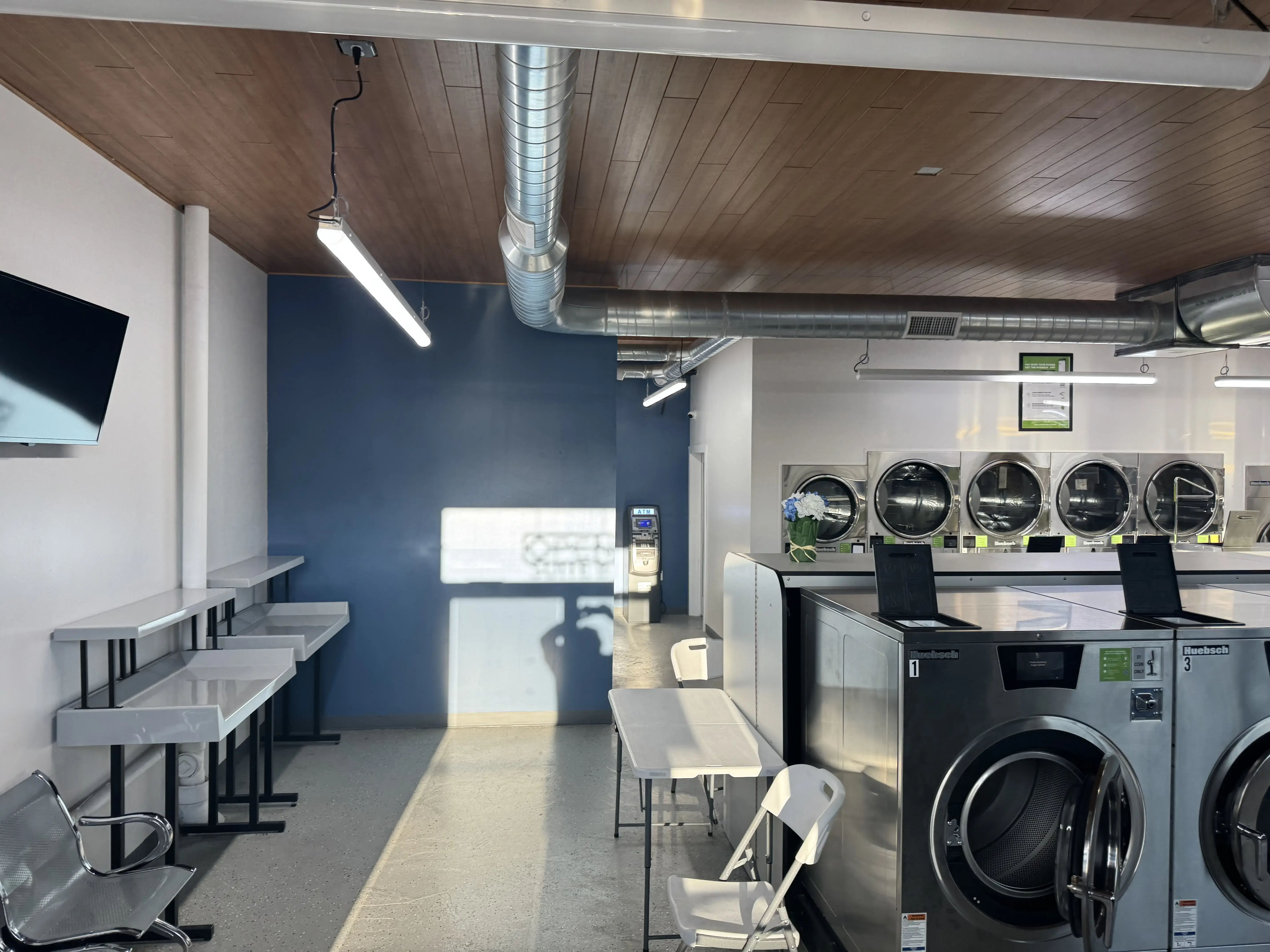 Swartz Laundromat - Image 11