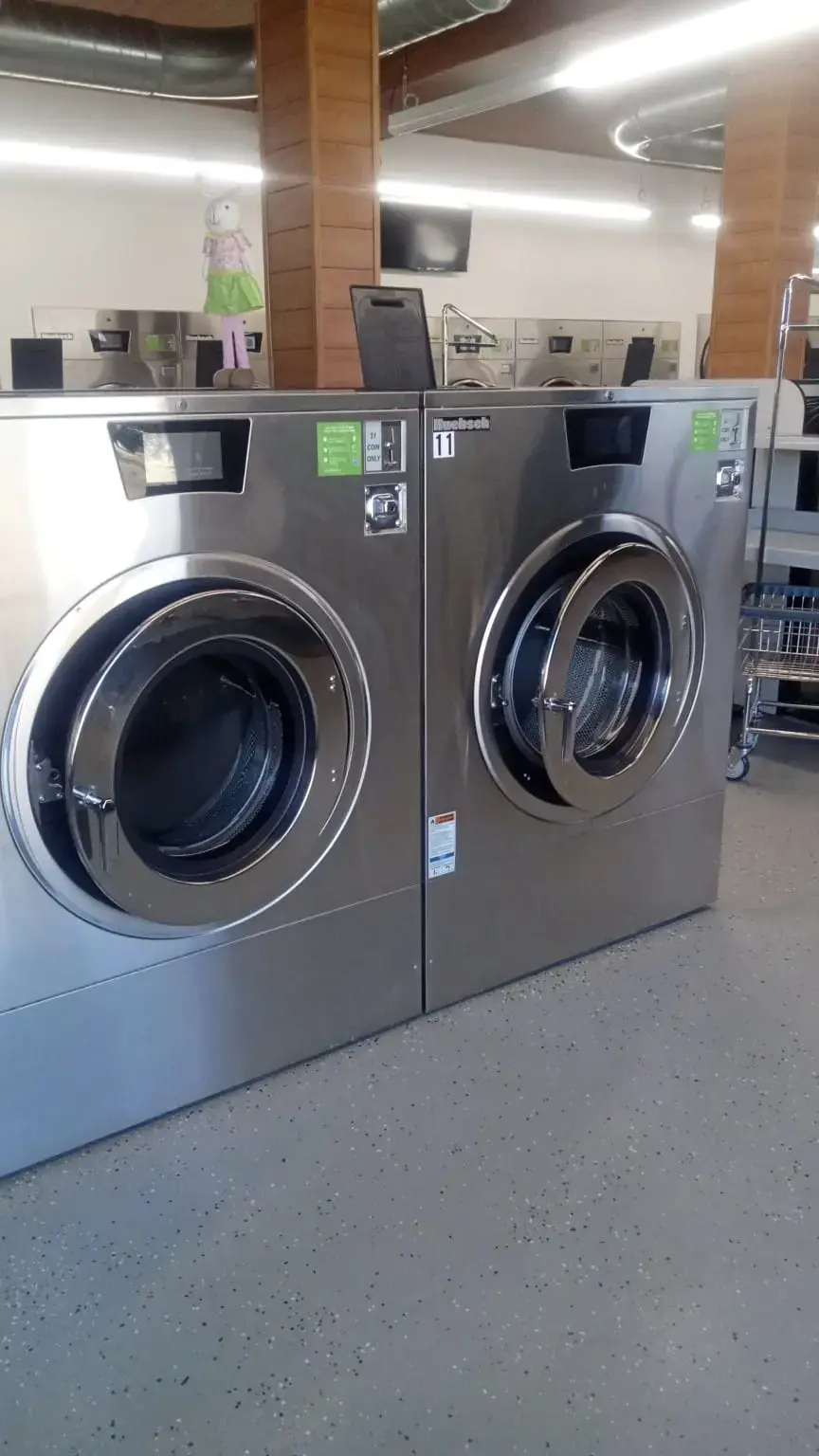 Swartz Laundromat thumbnail 3