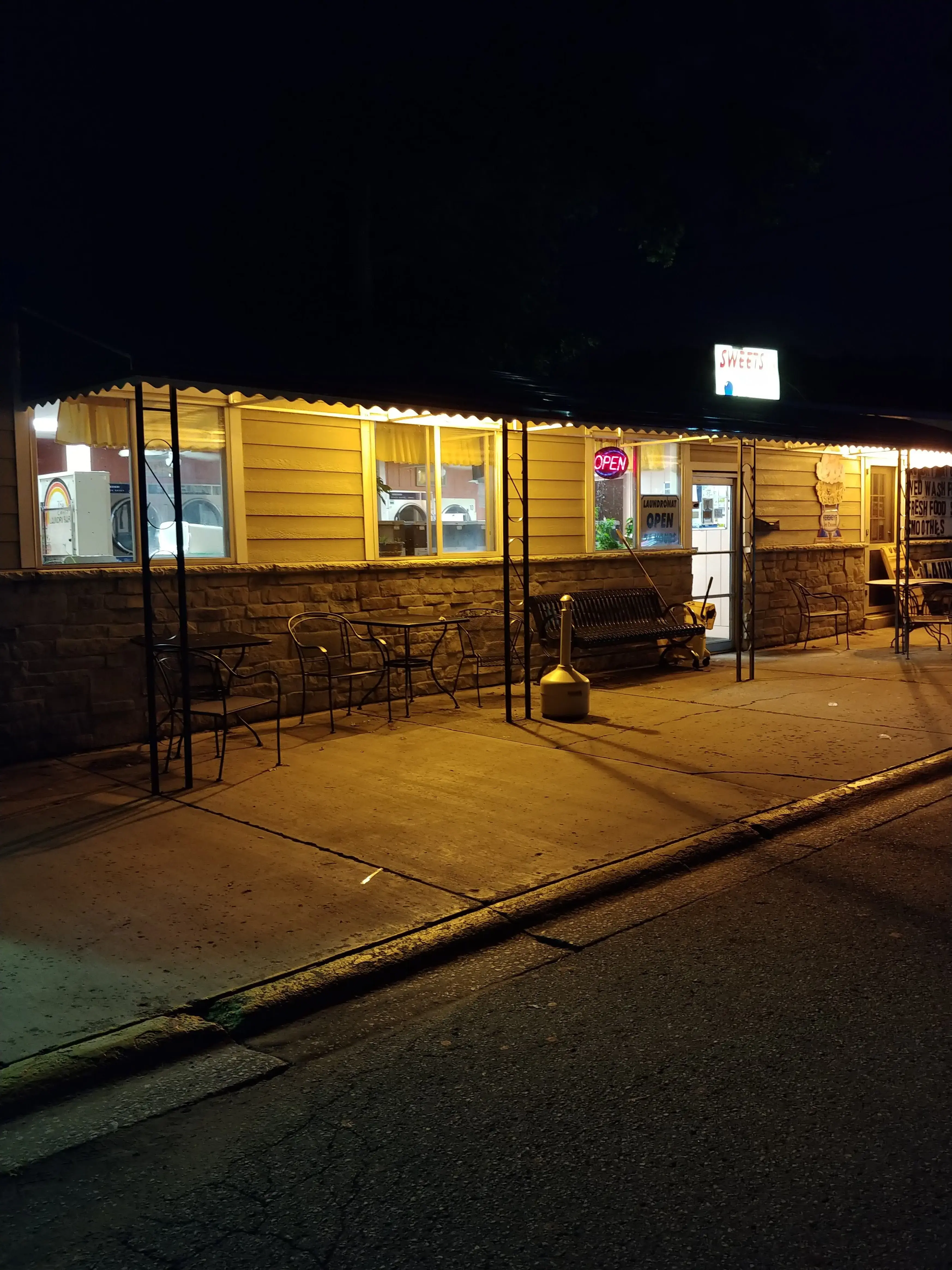 Sweets & Suds - Image 6