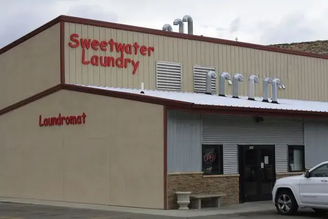 Sweetwater Laundry thumbnail 1