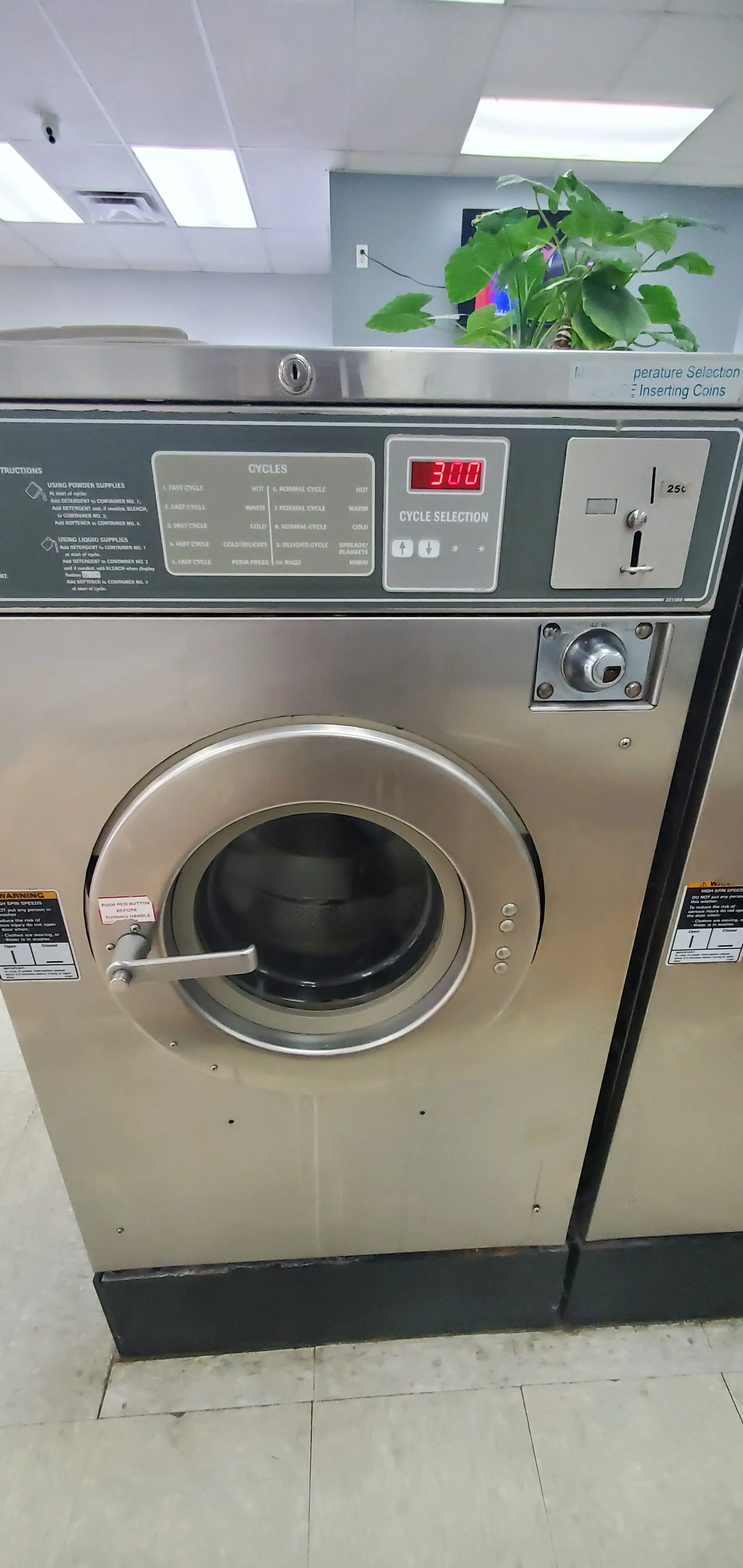 Swenning Laundromat thumbnail 6