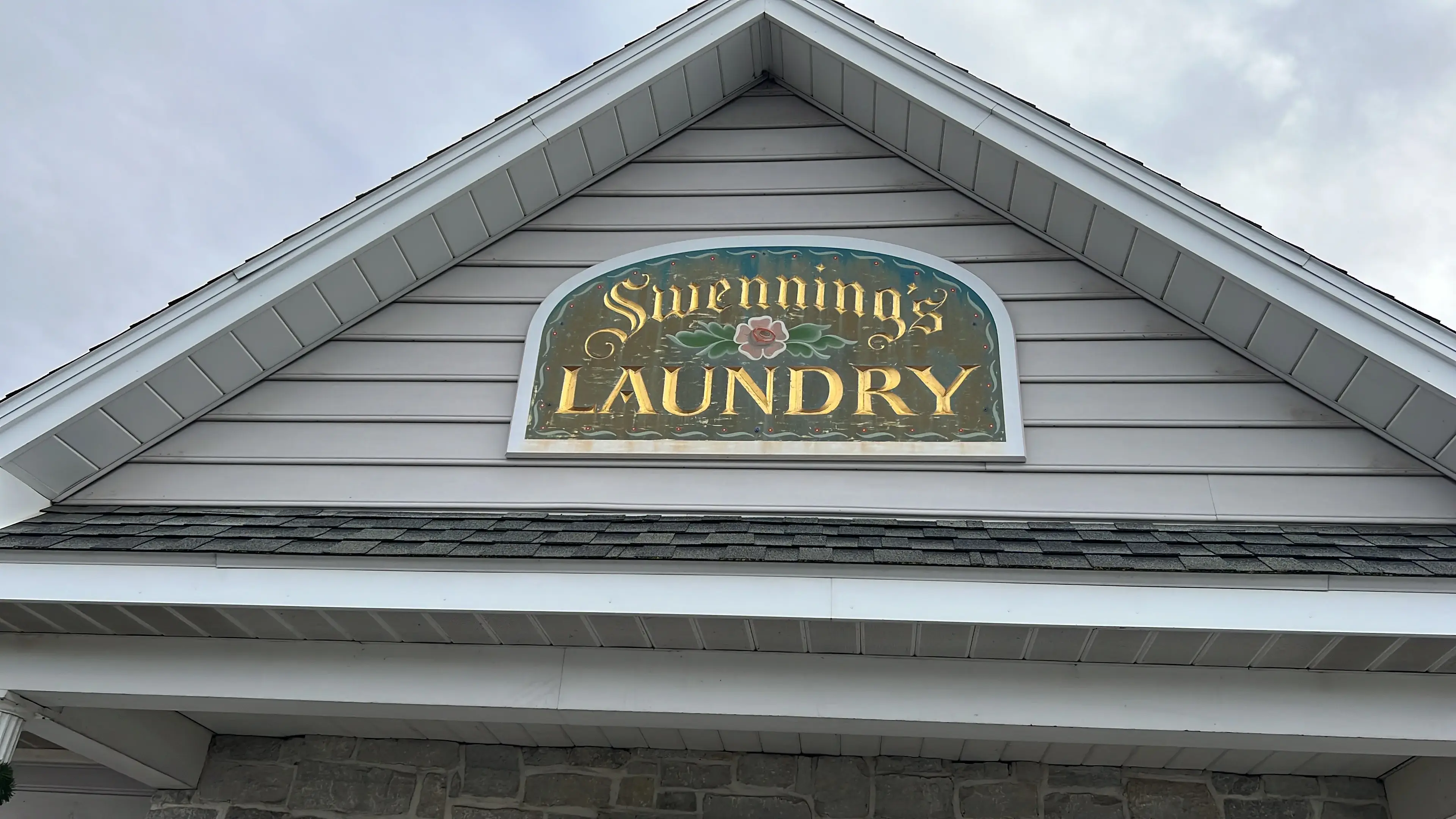 Swenning Laundromat thumbnail 3