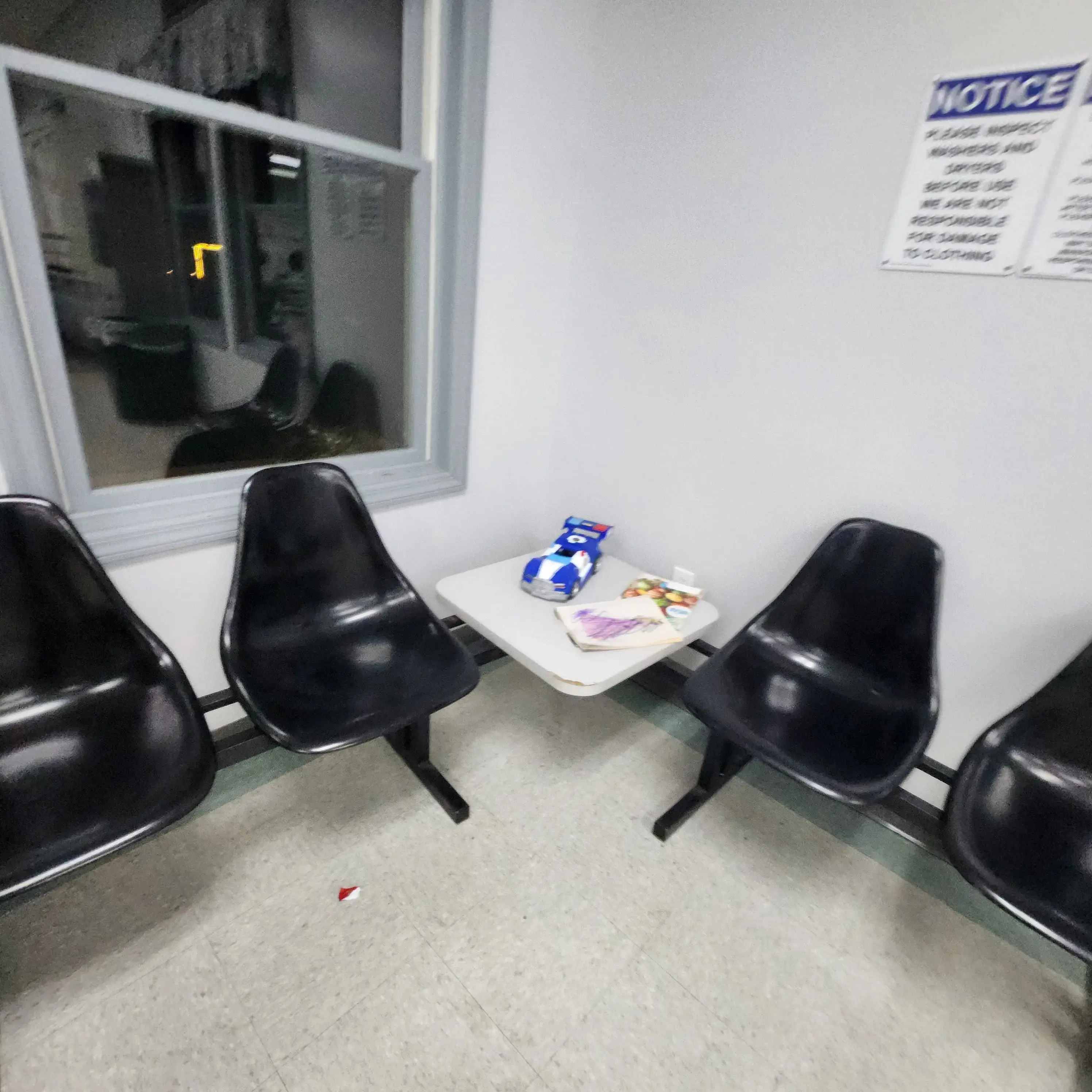 Swenning Laundromat - Image 17