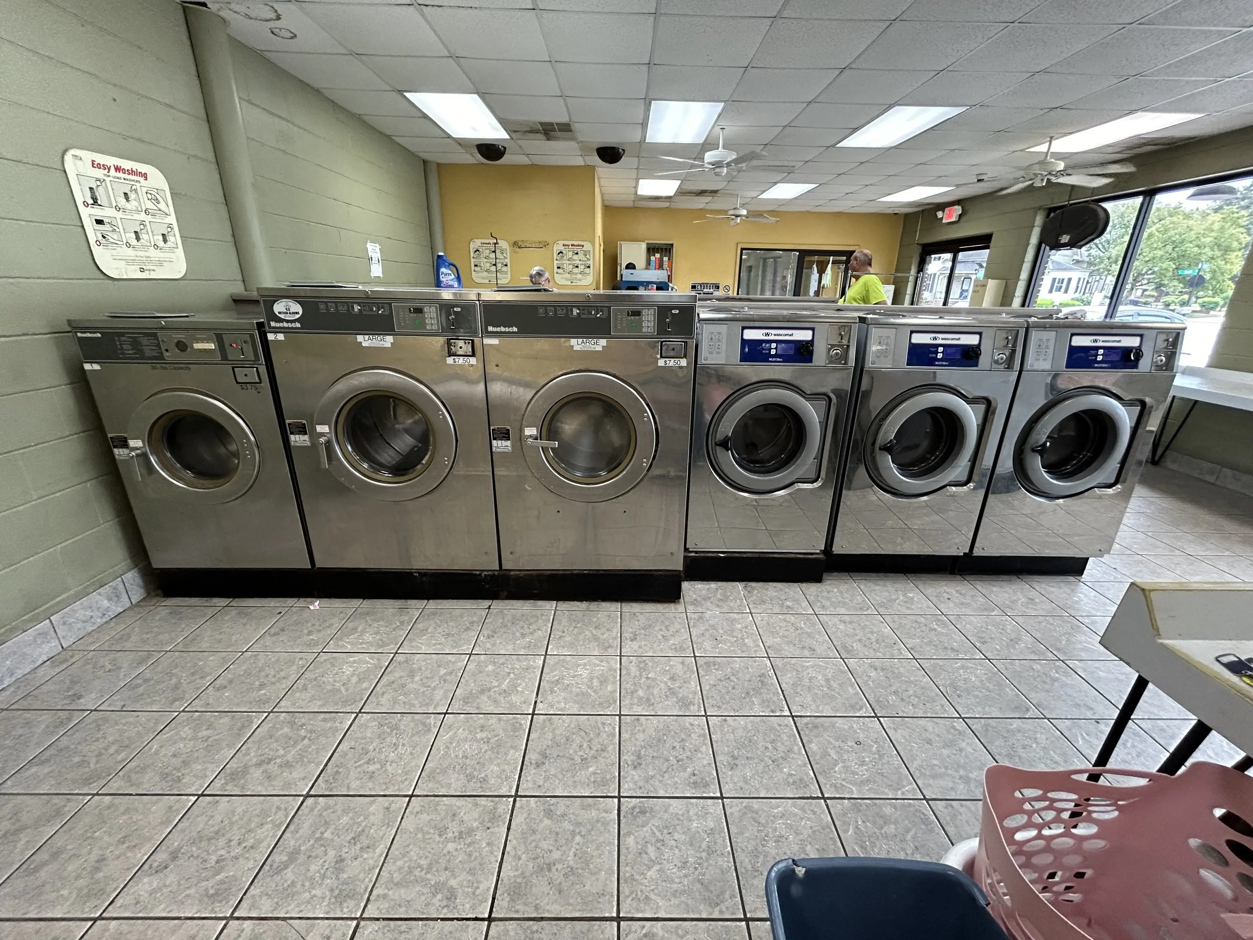 Swift Street Laundry & Auto Spa thumbnail 1