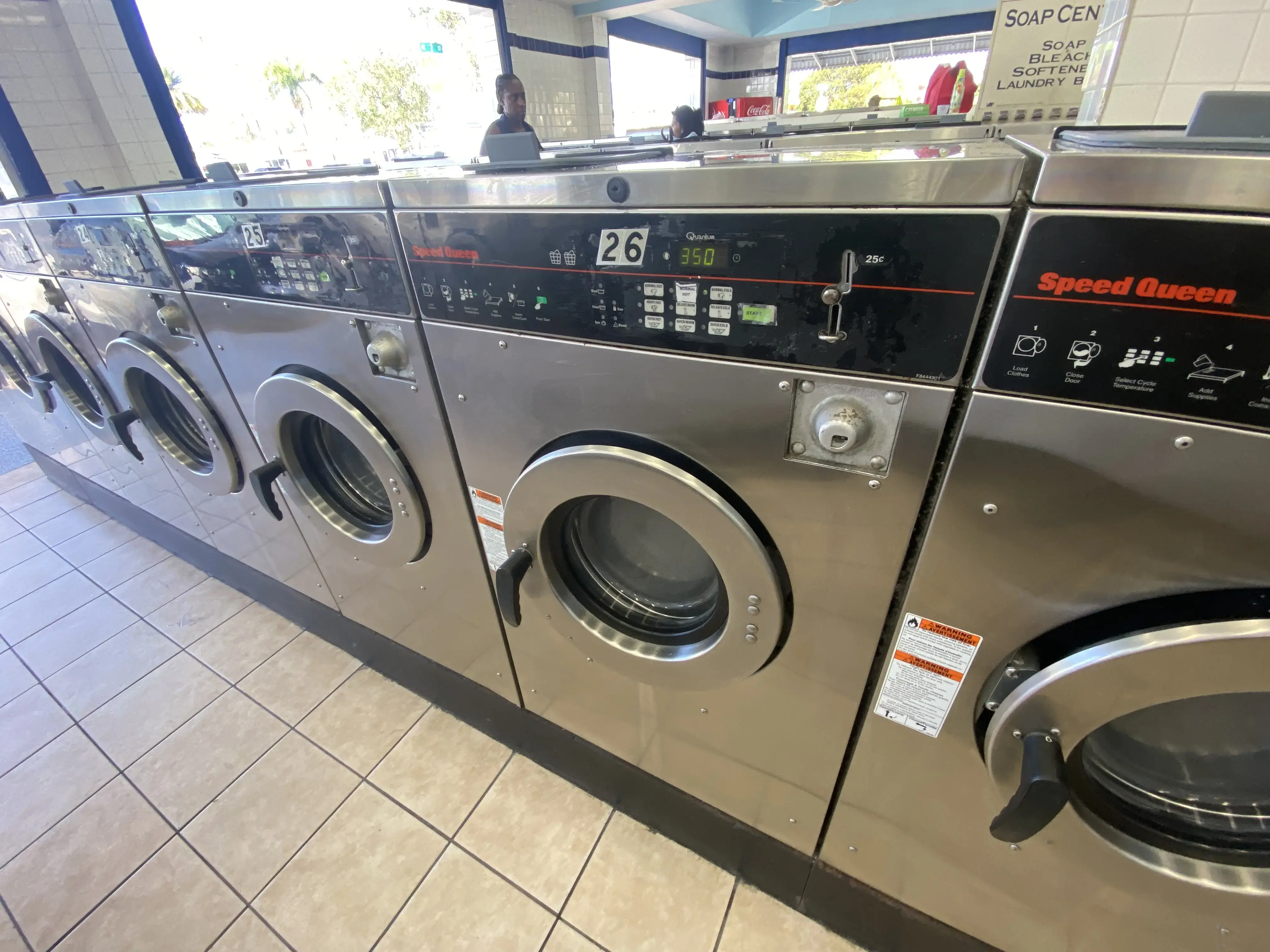 Swifty Laundromat thumbnail 15