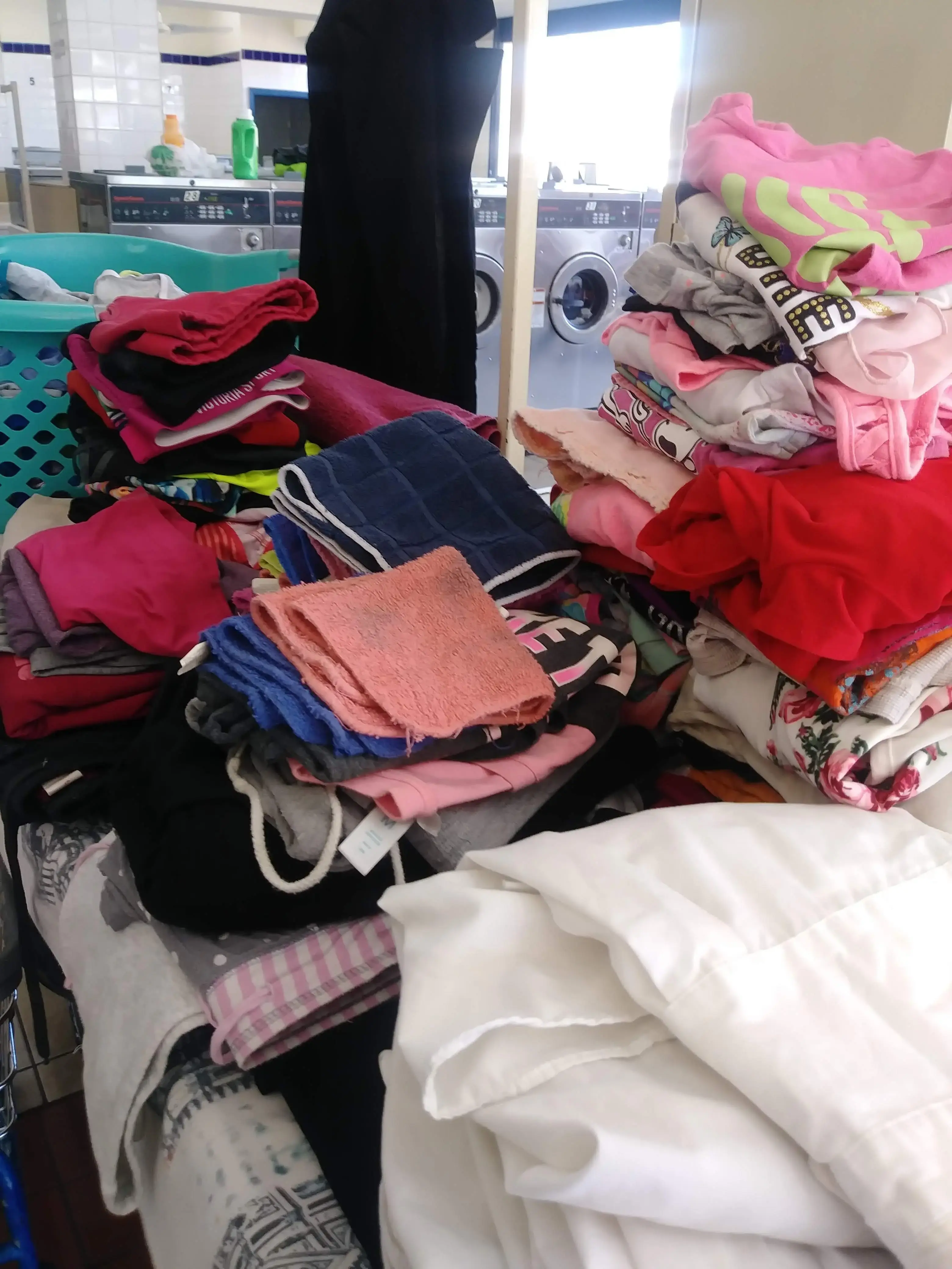 Swifty Laundromat - Image 12
