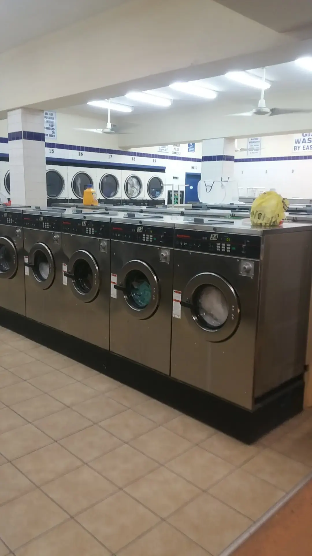 Swifty Laundromat - Image 19