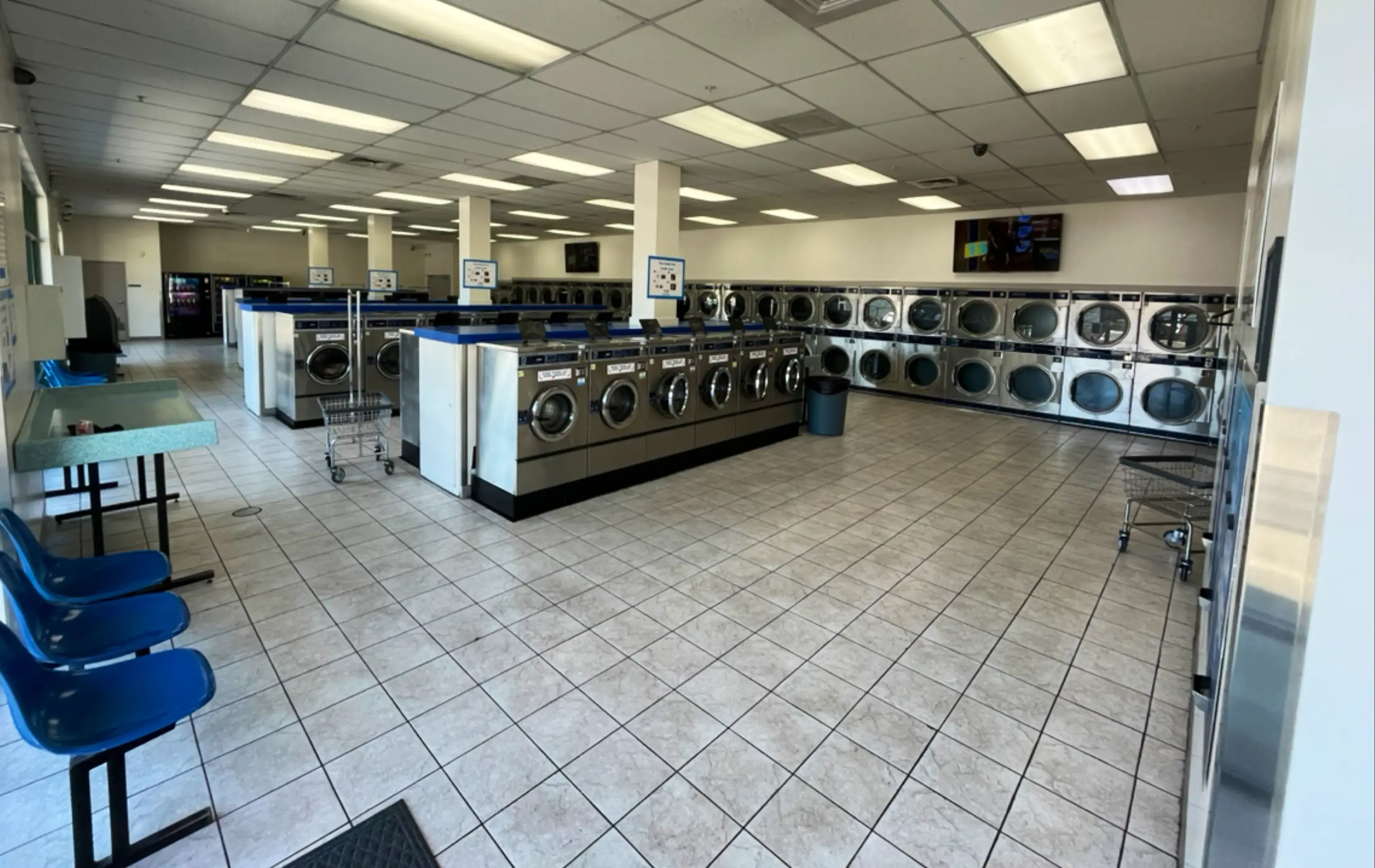 Swishy Washy Laundromat 24/7 thumbnail 1