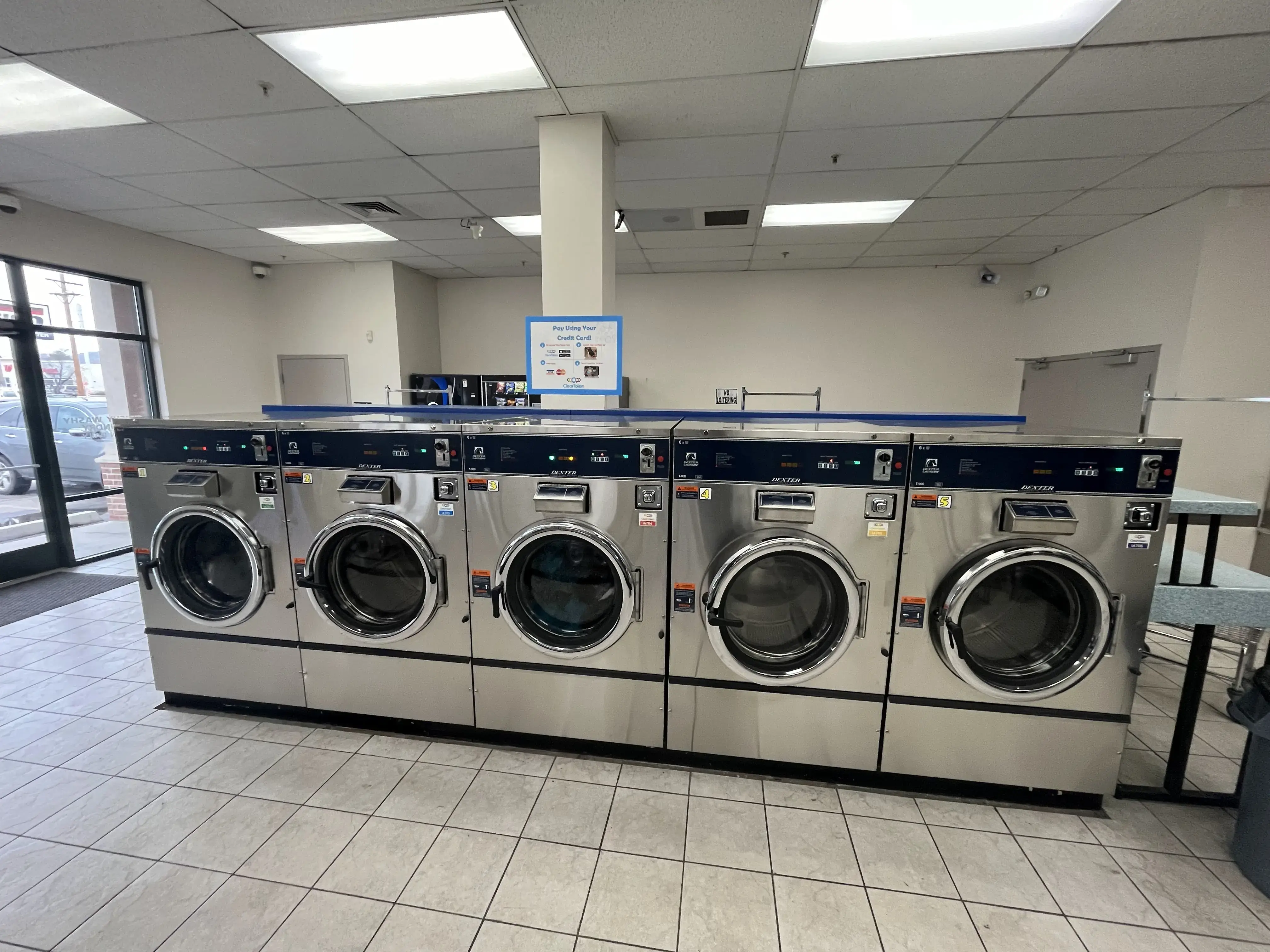 Swishy Washy Laundromat 24/7 - Image 2
