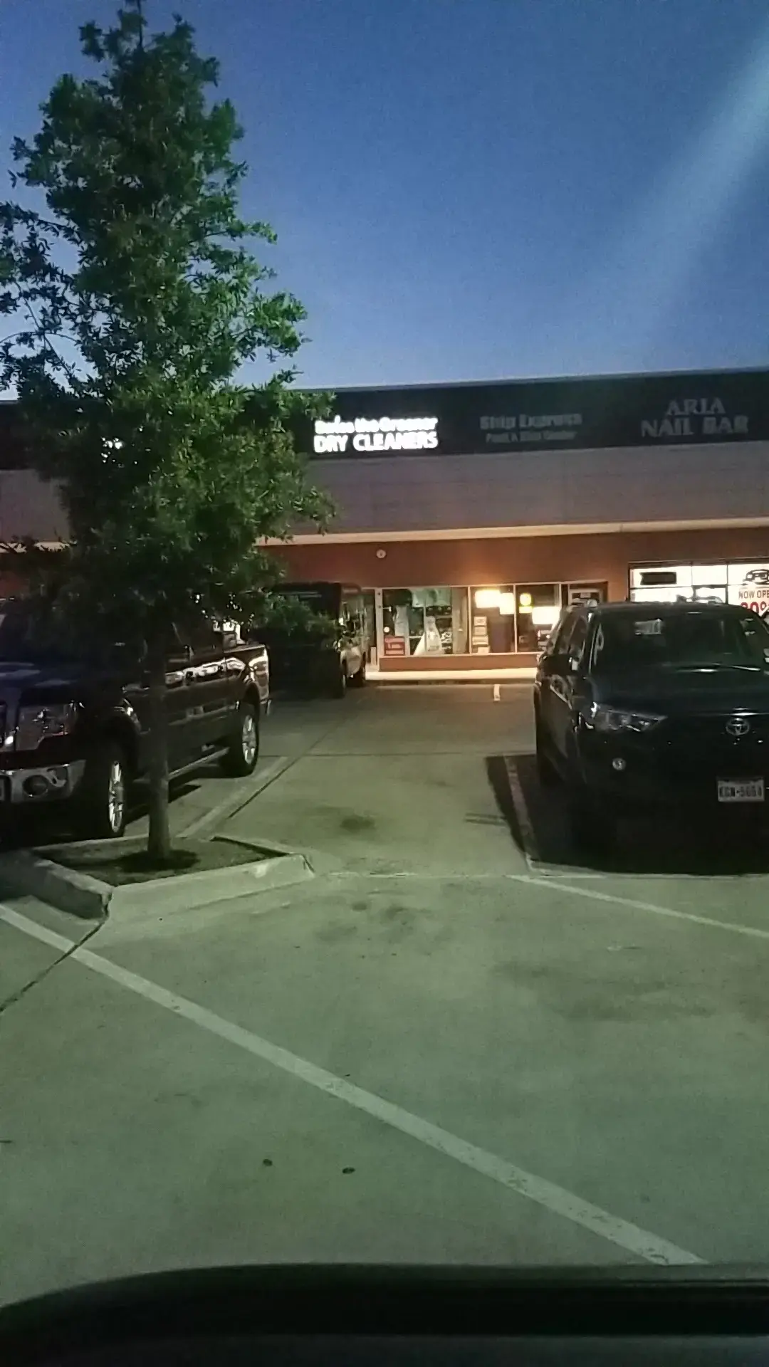 Swiss the Greener Dry Cleaners thumbnail 14