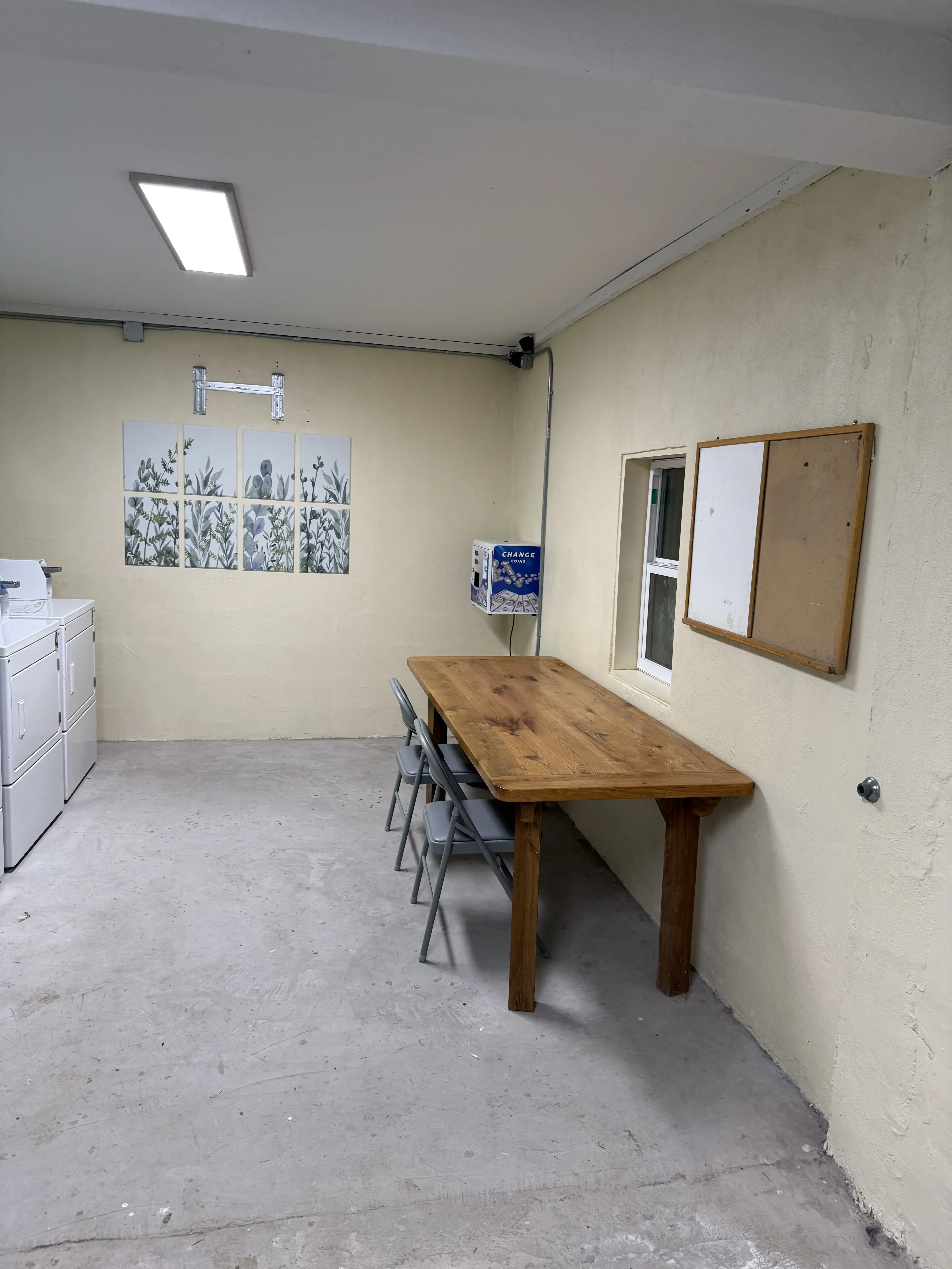 SY RV Park Laundromat thumbnail 2