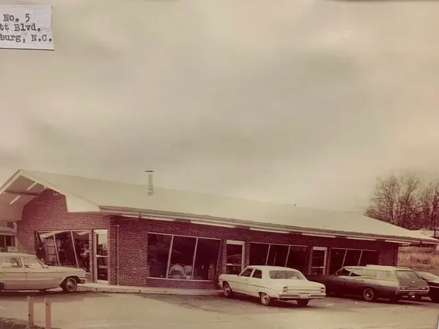 T & T Laundries, Inc. thumbnail 7