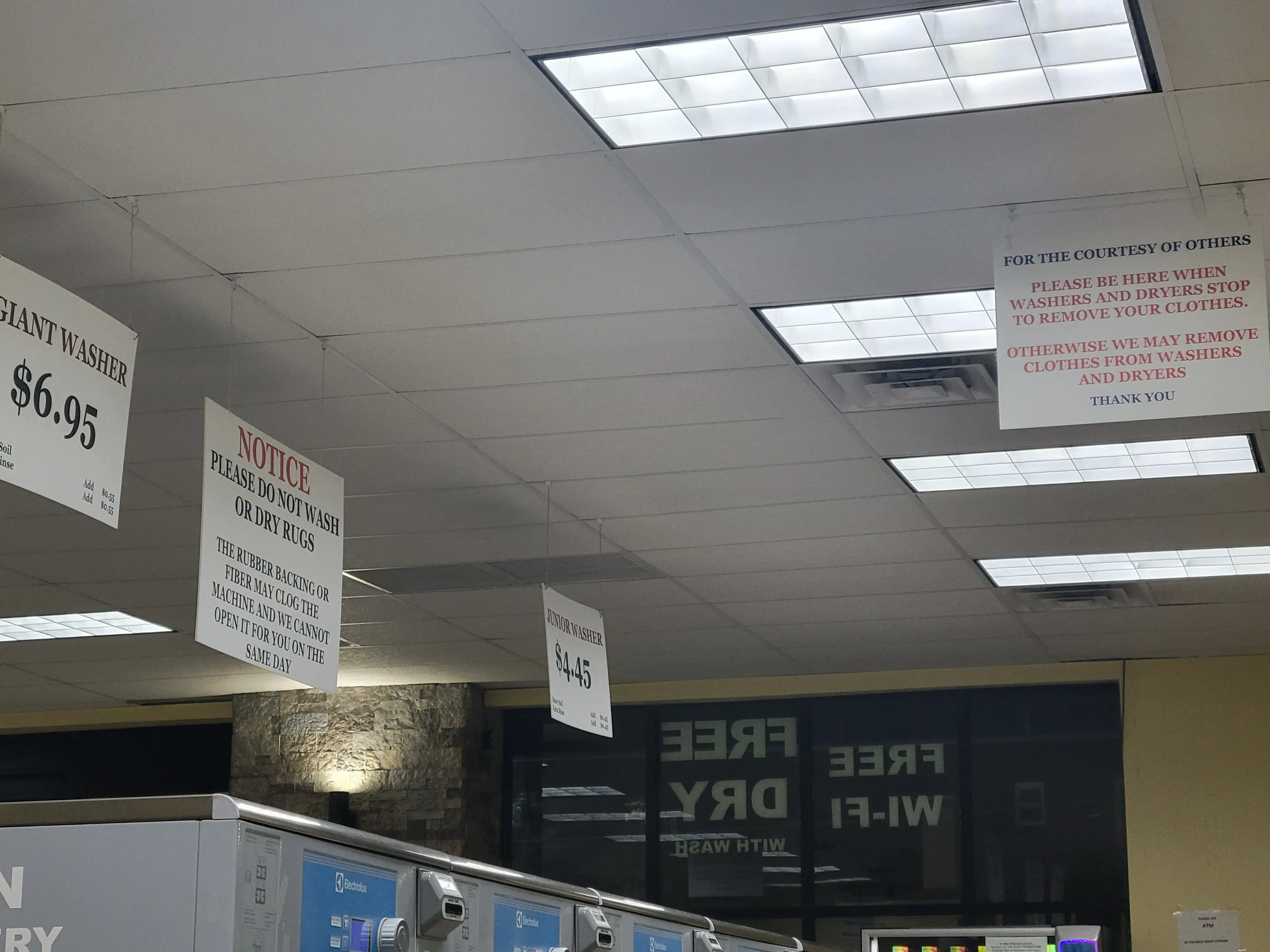 Tacony Laundromat - Image 9