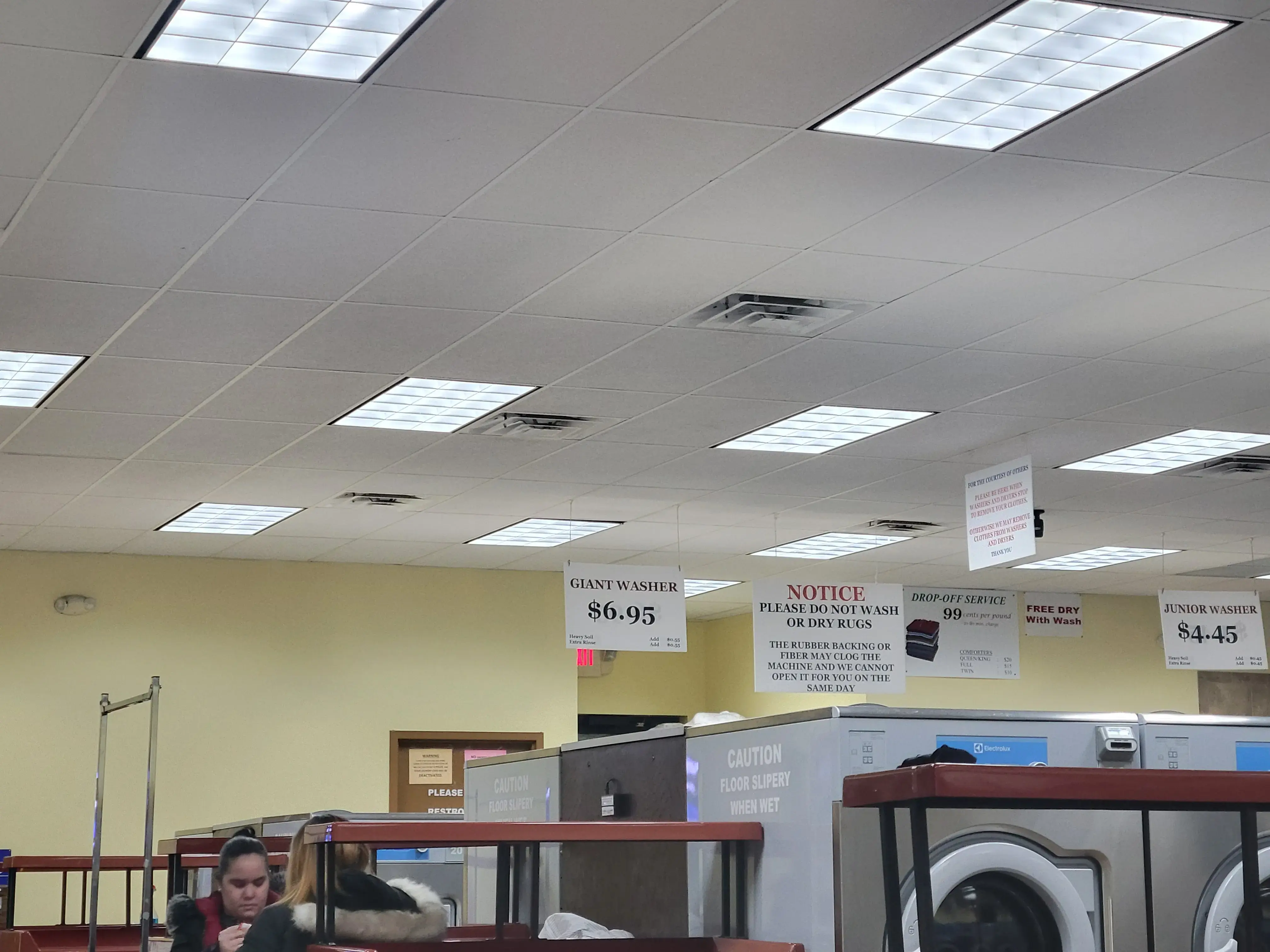 Tacony Laundromat - Image 4