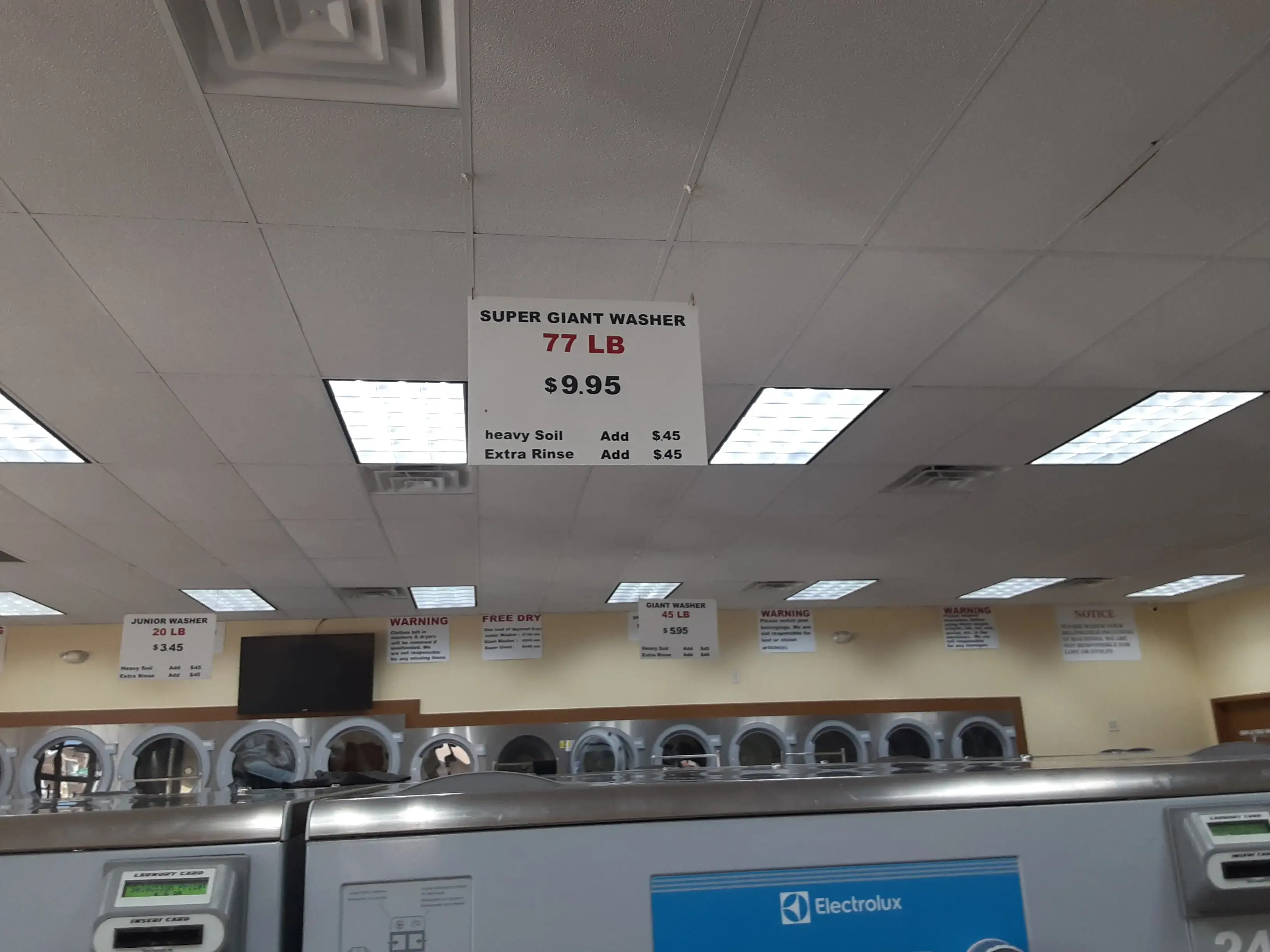 Tacony Laundromat - Image 8