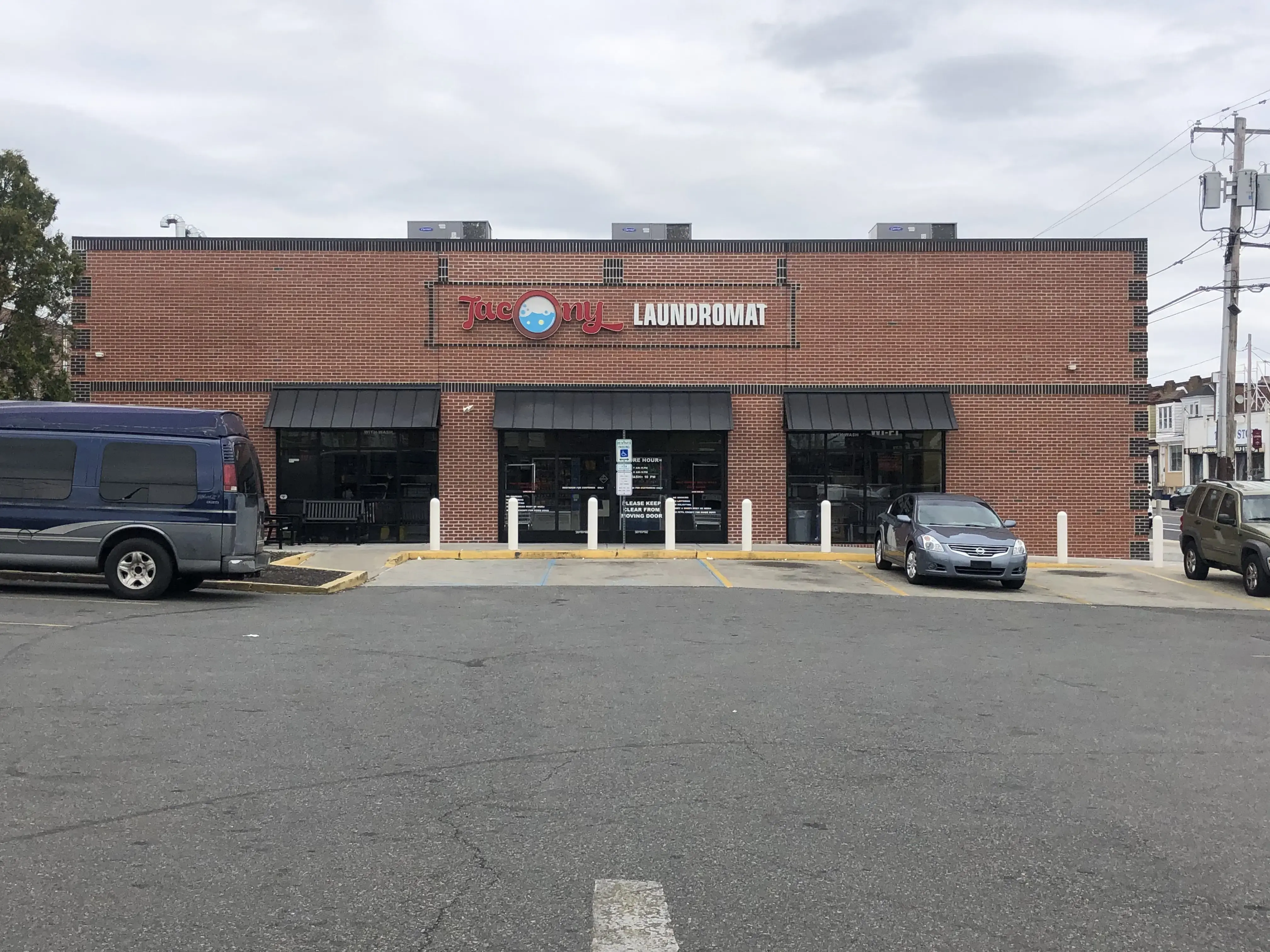 Tacony Laundromat - Image 6