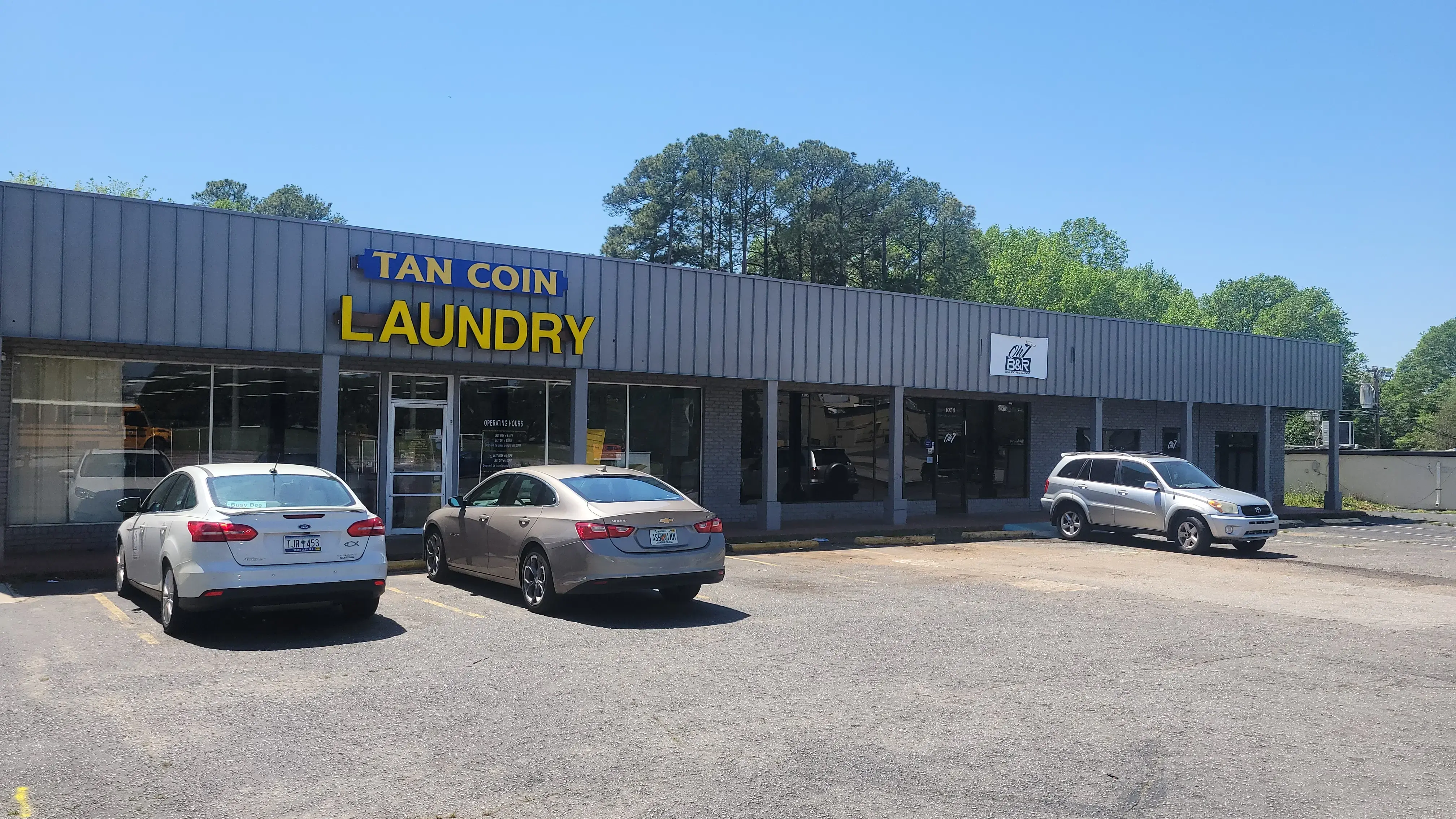 Tan Laundry - Image 3