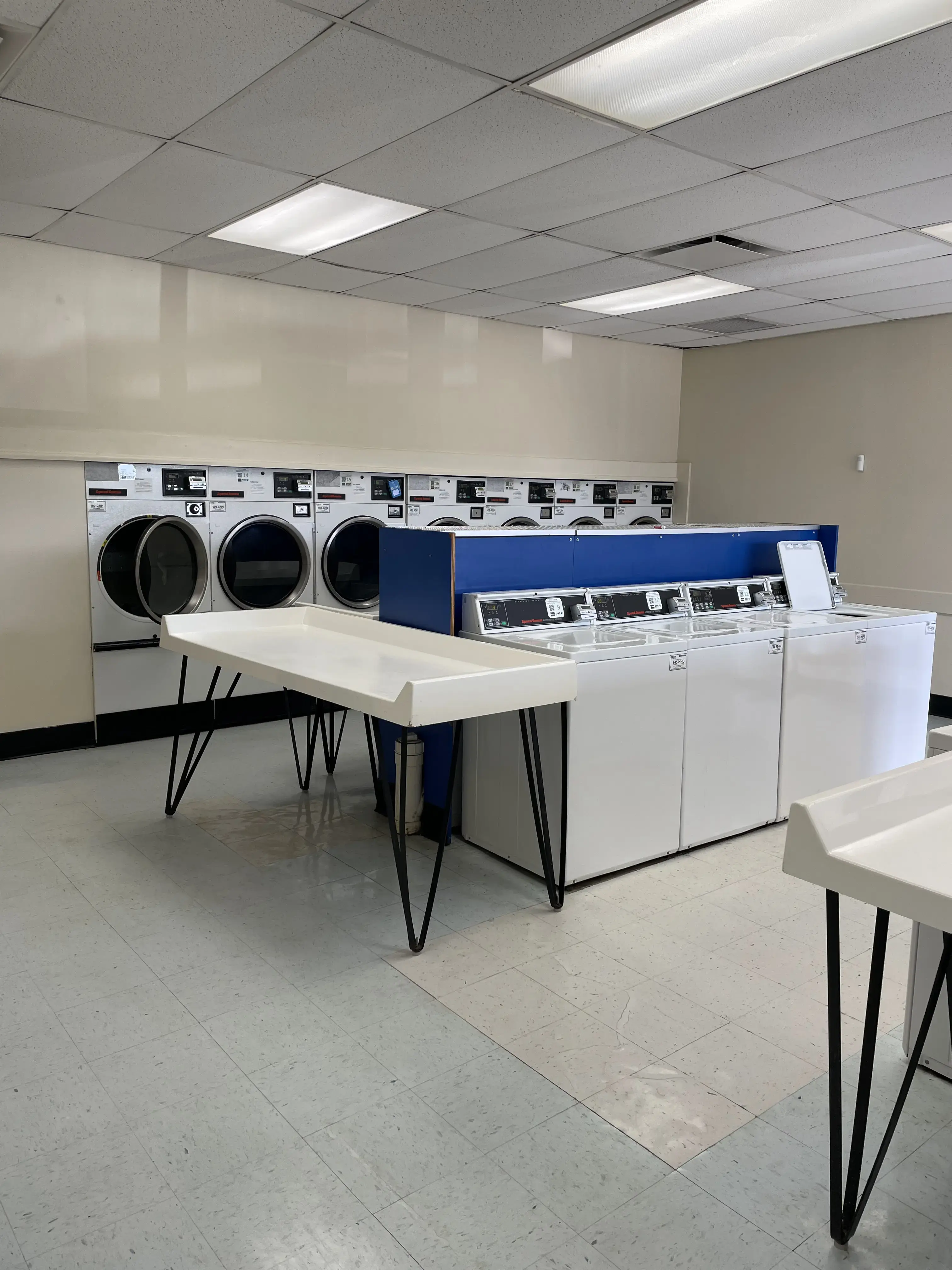 Tank Hill Laundromat - Image 1