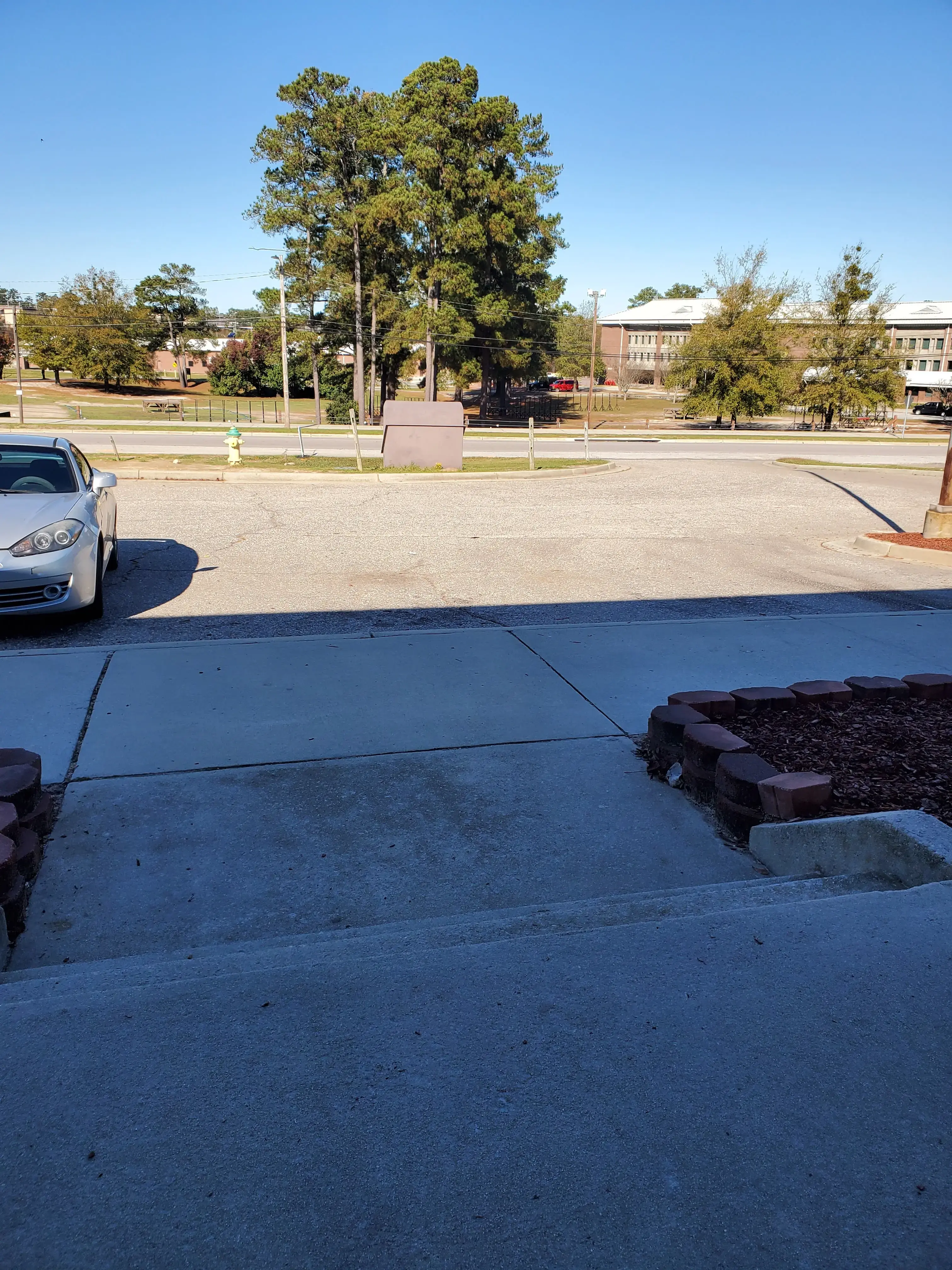 Tank Hill Laundromat - Image 19