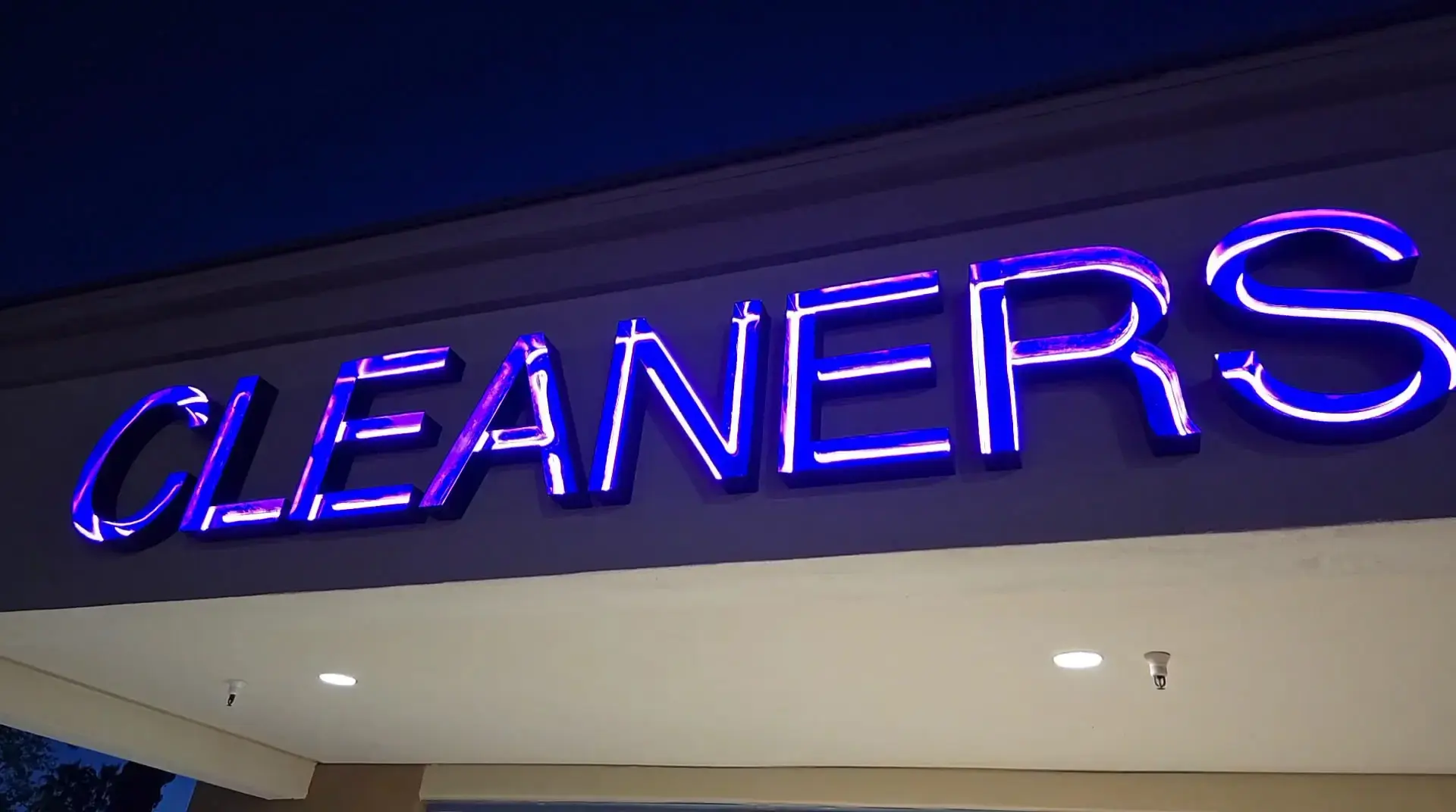 Tatum Cleaners - Image 8