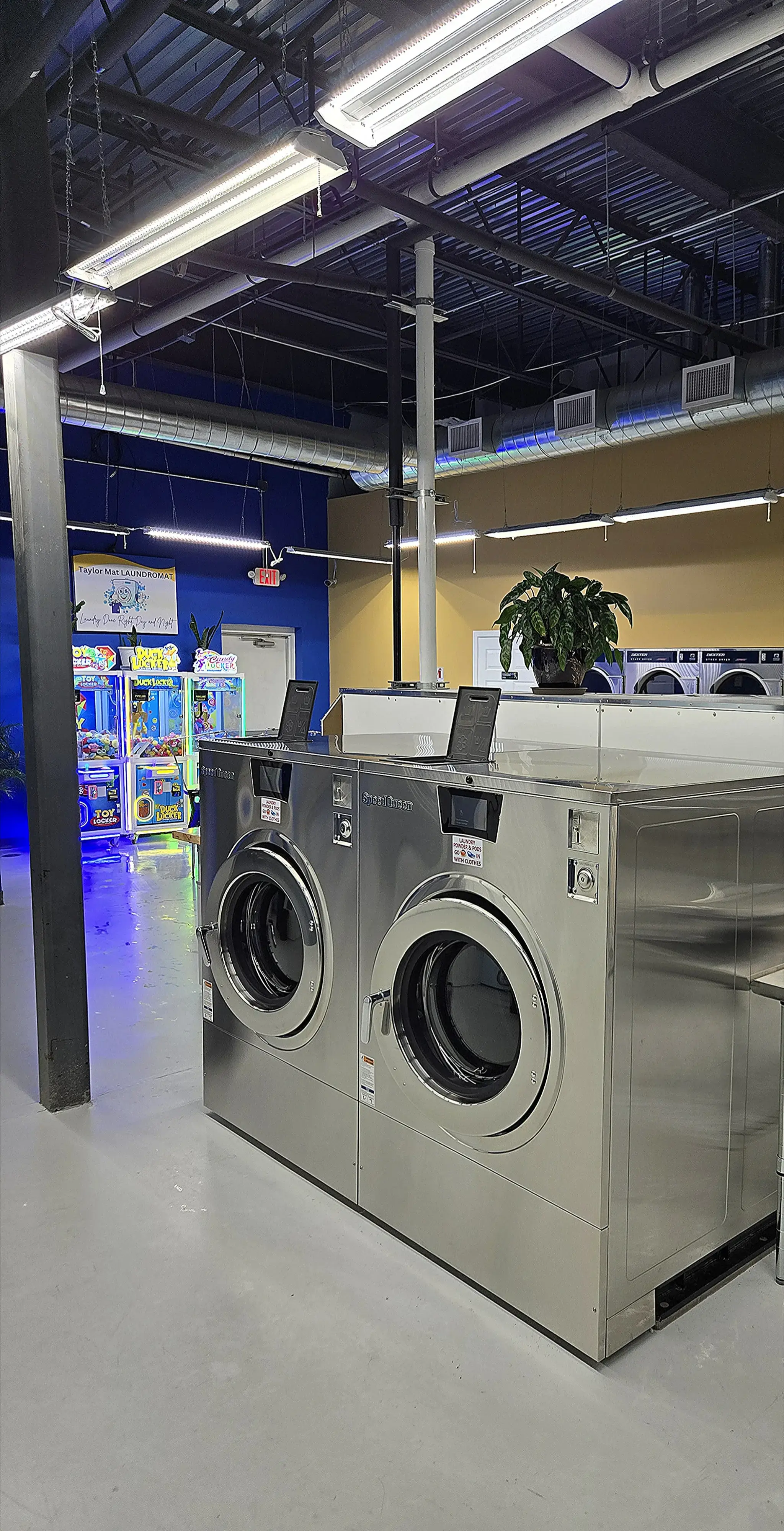 Taylor Mat Laundromat - Image 18